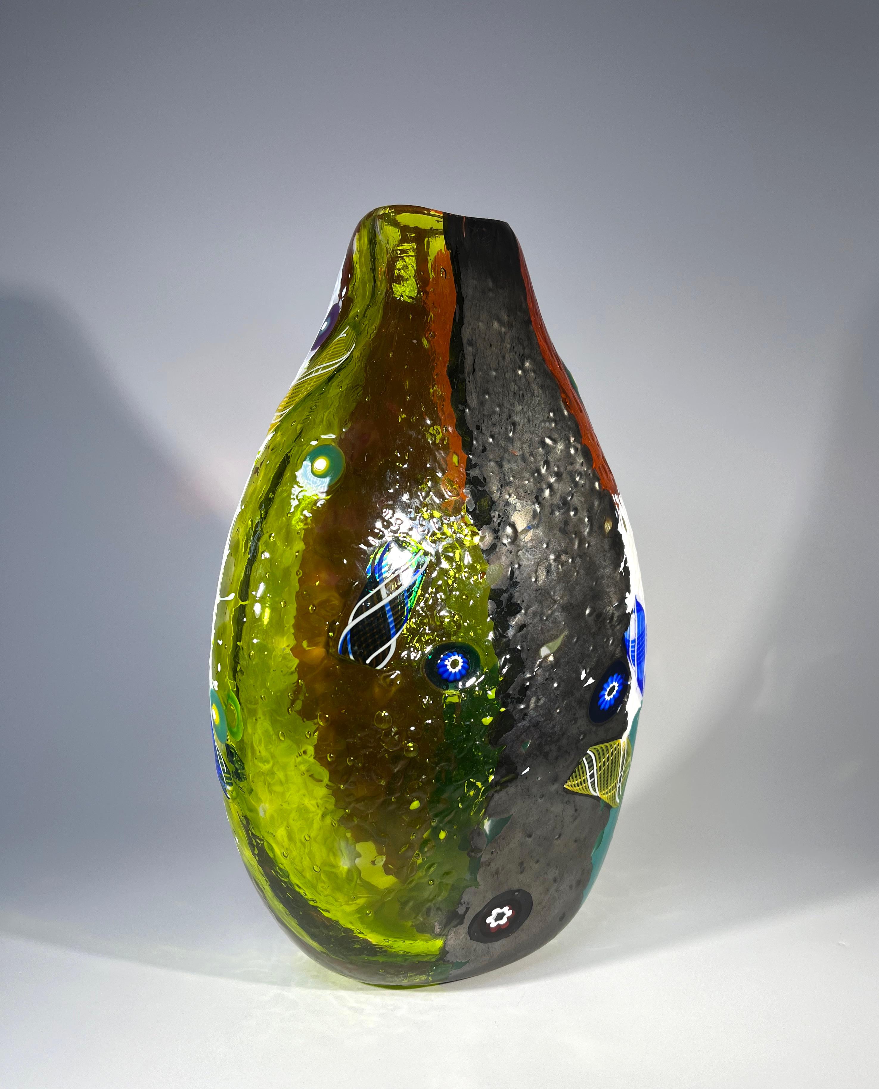 Il vaso Rio Murrine e Zanfirico Art Glass Mike Hunter Twists Studio, Scozia in vendita 3
