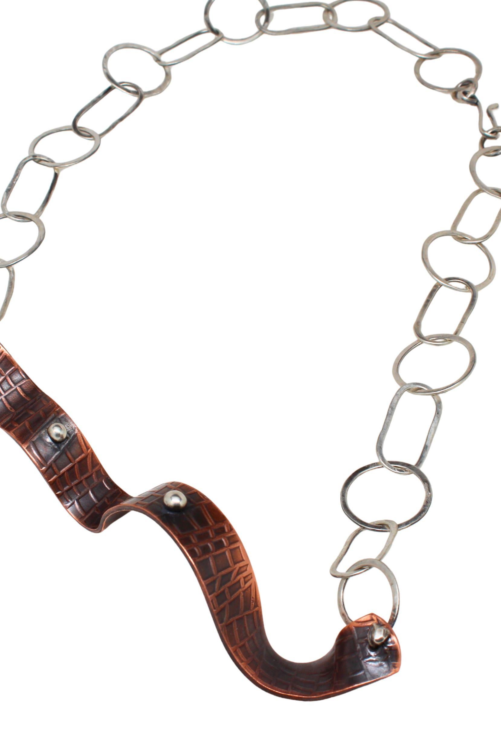 Collana in metallo misto rame e argento con effetto a catena in vendita 1