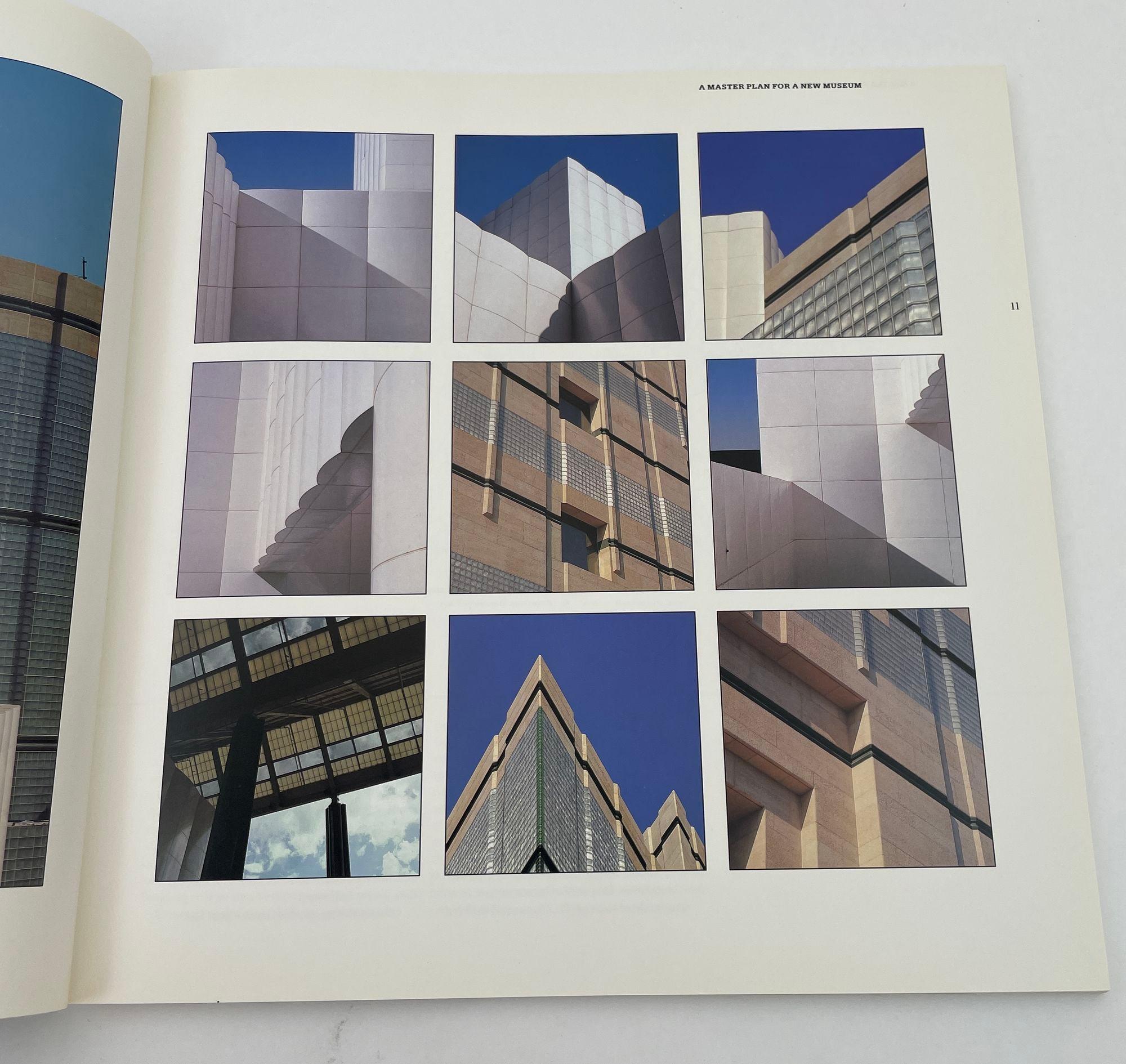 Papier The Robert O. Anderson Building Paperback 1986 édition anglaise en vente