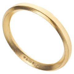 Anello con profilo The Rock Hound in oro giallo equo e solidale da 18 carati
