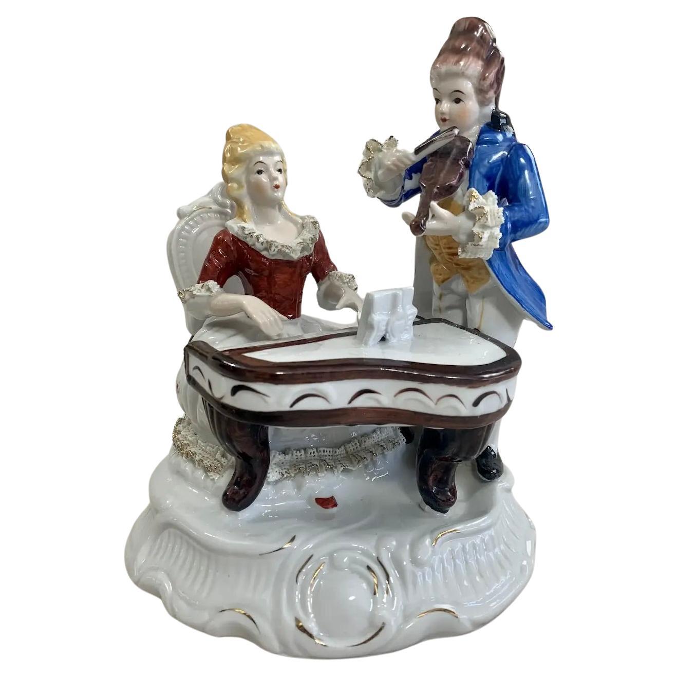 Romantische Duet-Porzellanfigur im Angebot