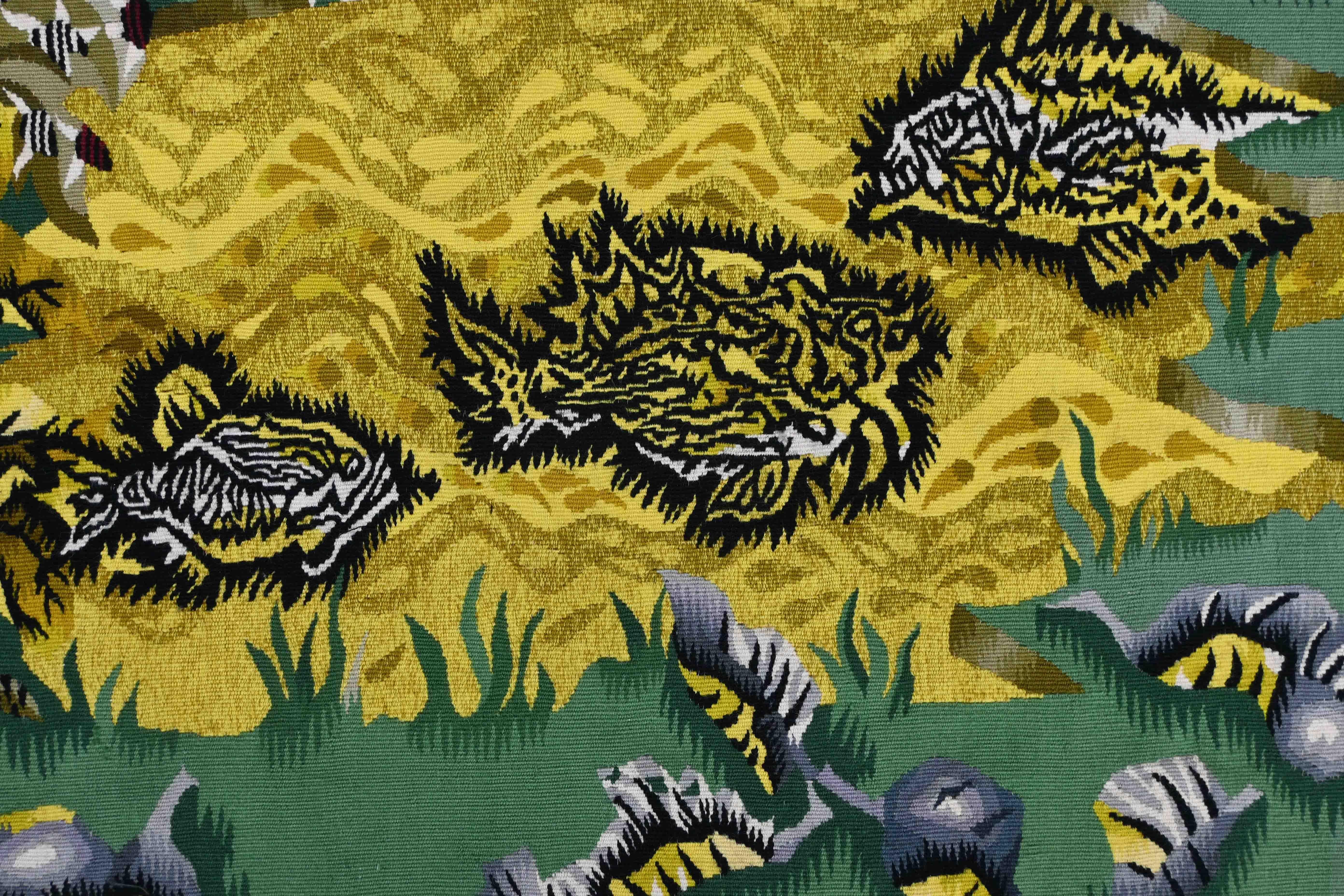 Die Hähne von Jean Lurçat - Wandteppich von Aubusson, Pinton Frères Workshop - N 1575 (Französisch) im Angebot