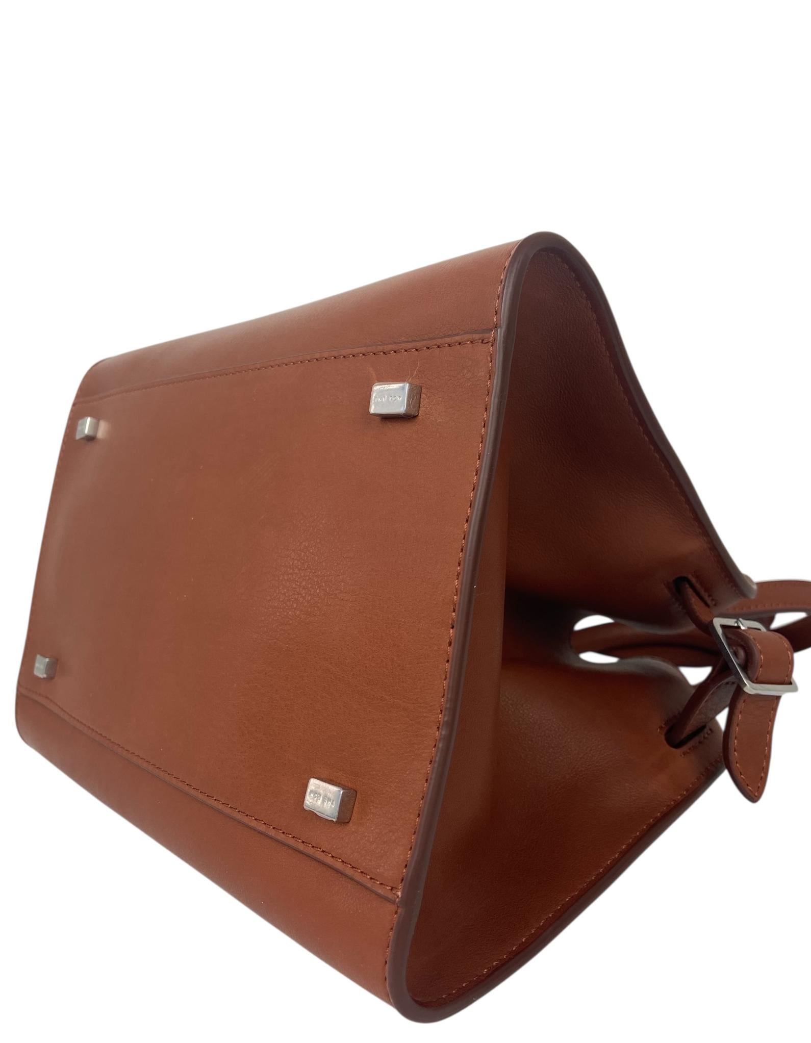 The Row Acero Ans Saddle Kalbsleder Soft Margaux 10 Tasche mit Riemen Damen im Angebot