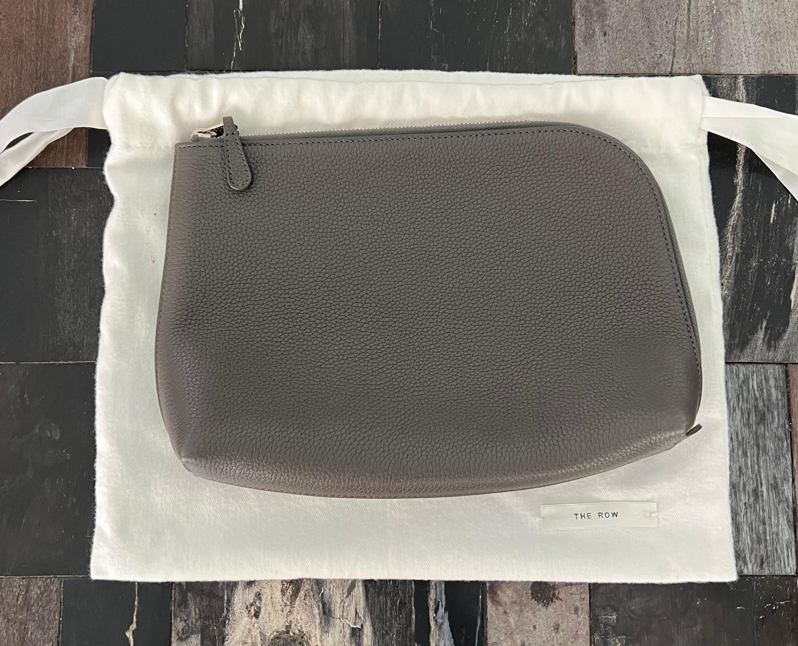 The Row Ash Grey Leather Pouch Clutch, Medium For Sale 3