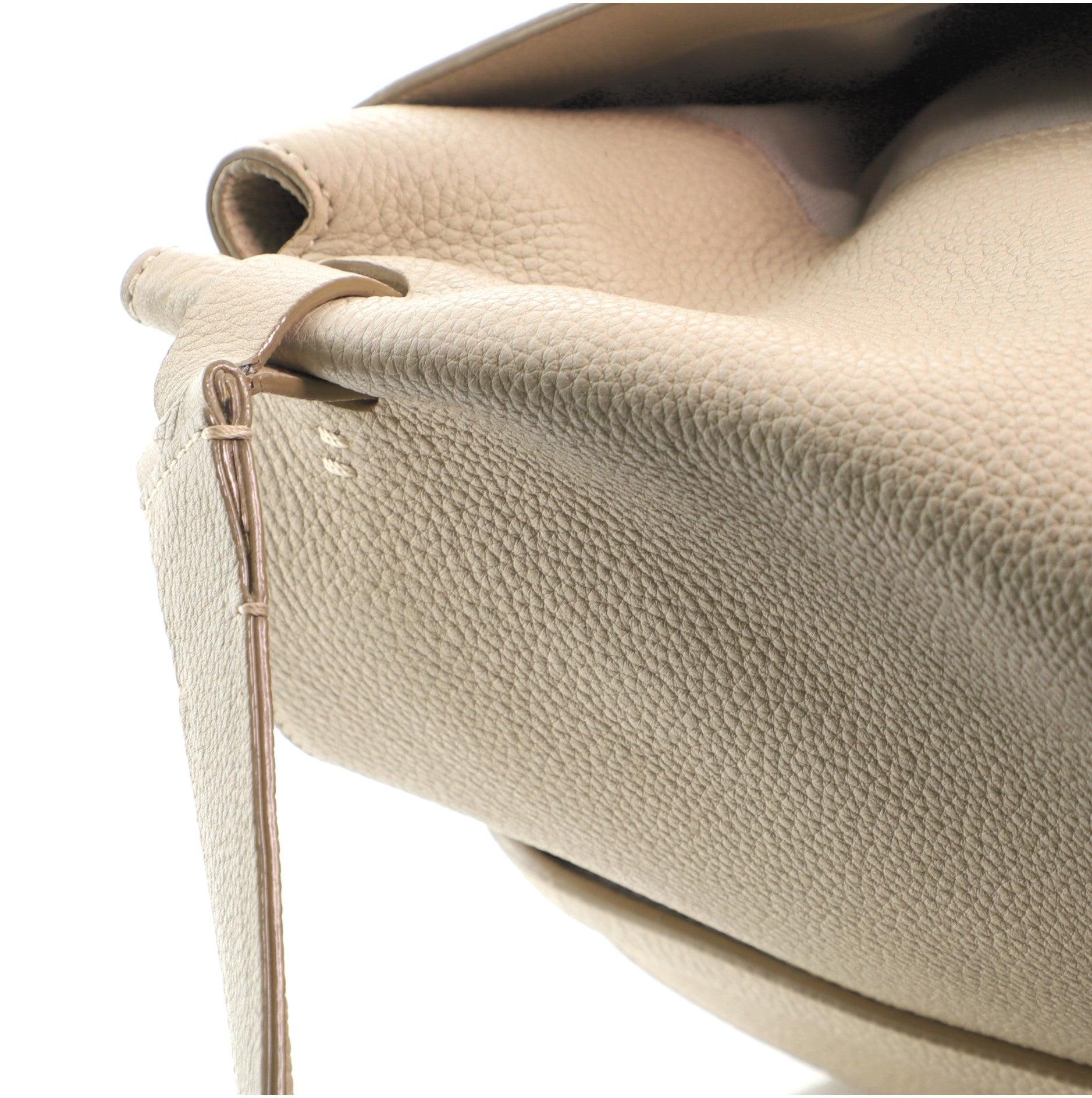 The Row Gürteltasche 14 aus Leder mit Gürtel und Henkel Medium Neutral im Angebot 2