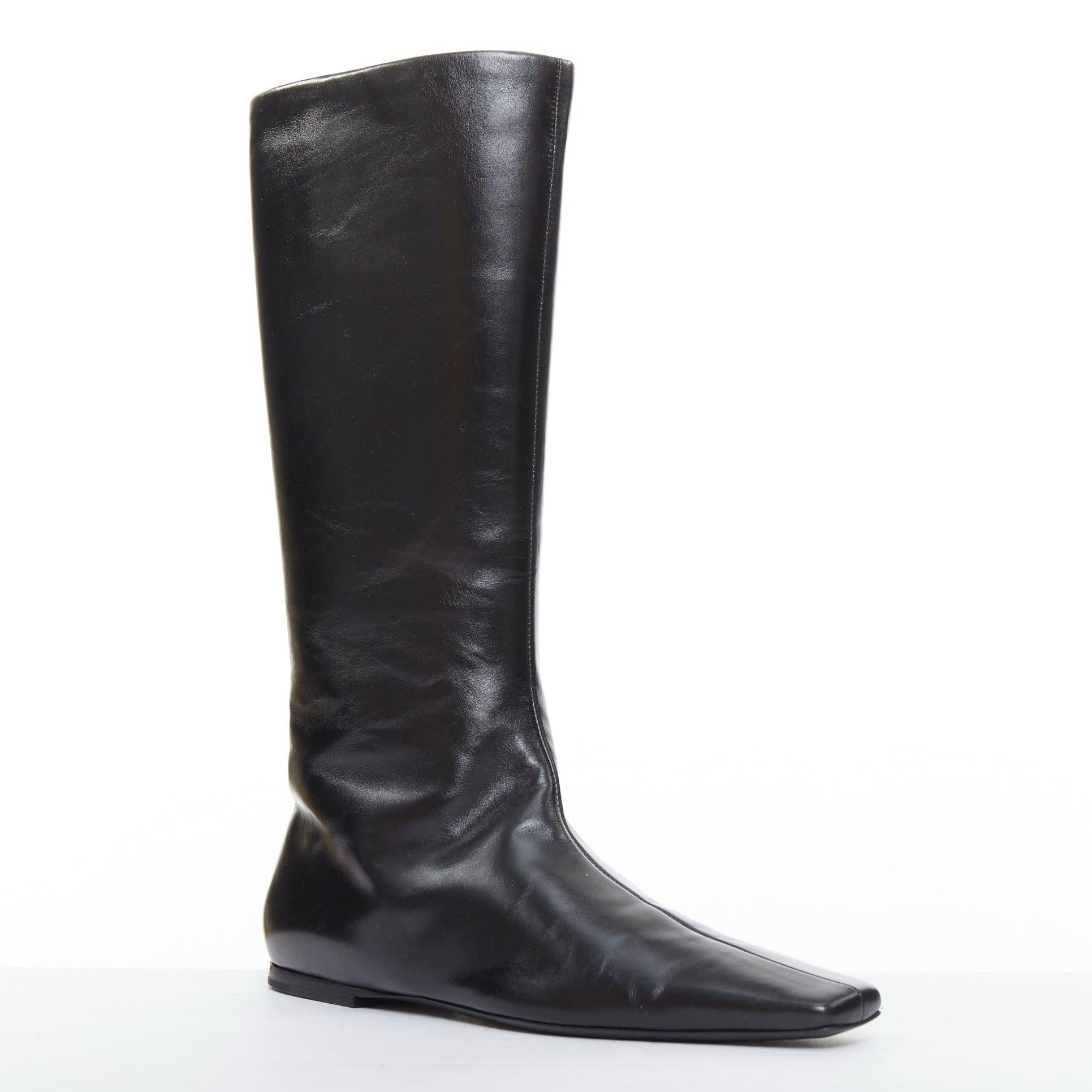 THE ROW Bette schwarzes Leder quadratische Zehen kniehohe flache Stiefel EU37.5
Referenz: SNKO/A00639
Marke: The Row
Designer: Mary Kate und Ashley Olsen
Modell: Bette
MATERIAL: Leder
Farbe: Schwarz
Muster: Solide
Verschluss: Slip On
Innenfutter: