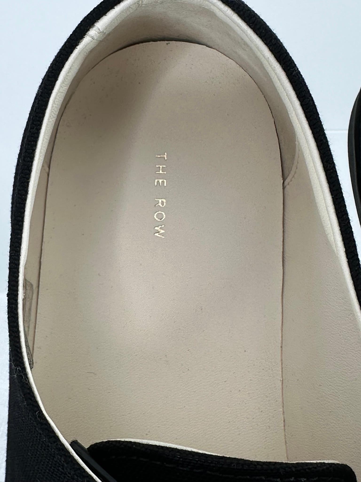 Nero The Row - Scarpe da ginnastica in tela nera e pelle bianca con lacci 37 in vendita