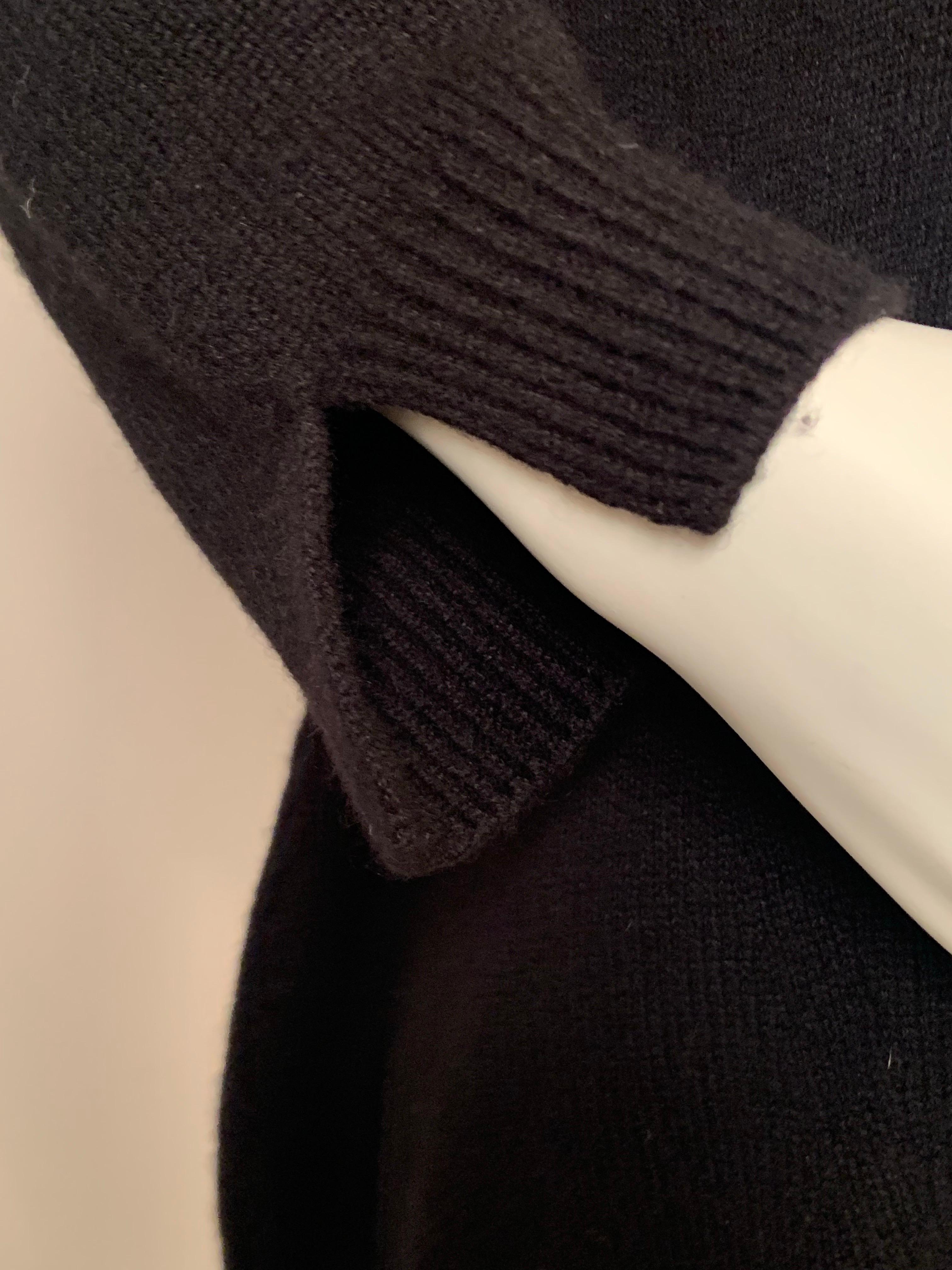 The Row Black Cashmere Pullover Sweater For Sale 1