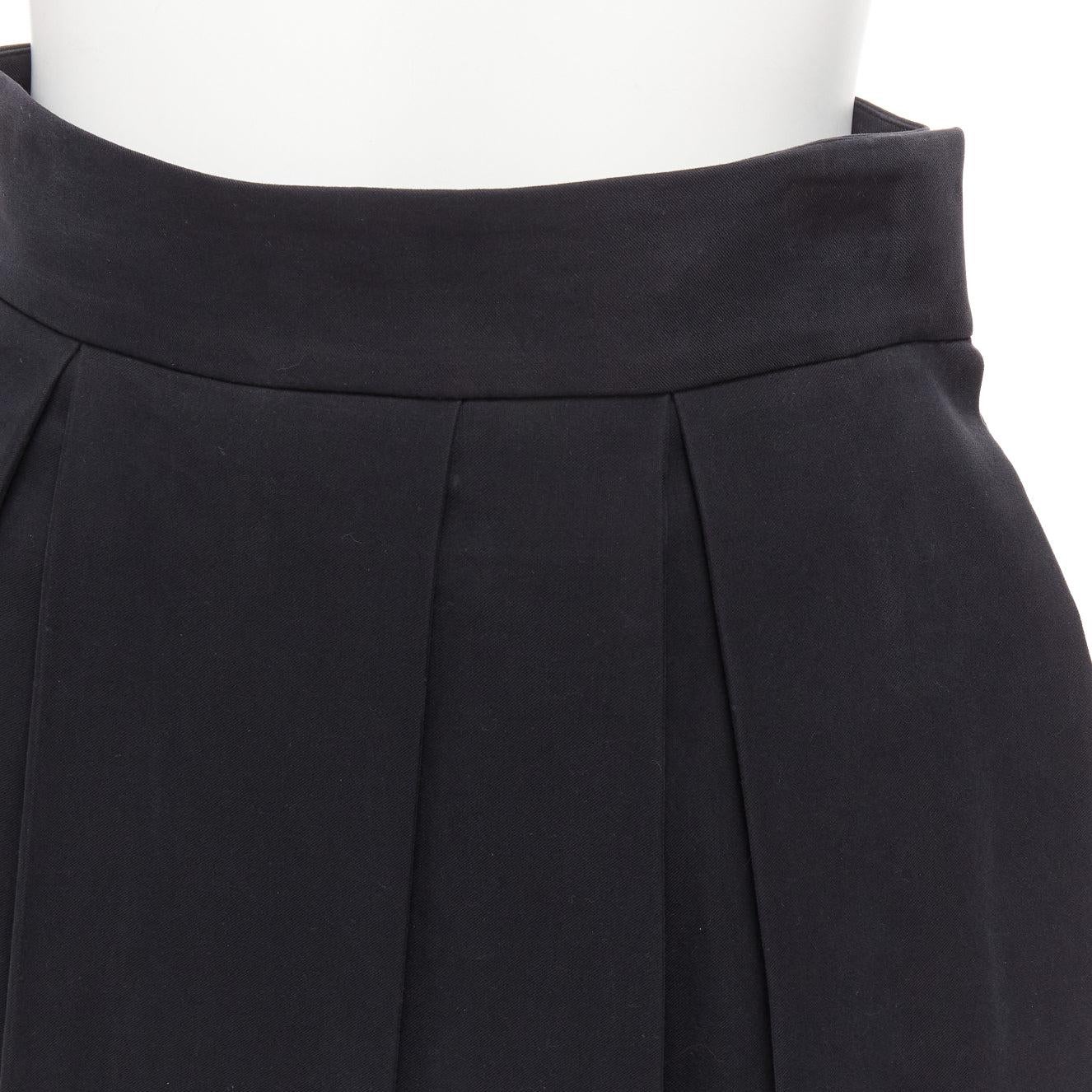 THE ROW black cotton horn button asymmetric pleats A line midi skirt US2 S
Reference: LNKO/A02323
Brand: The Row
Designer: Mary Kate and Ashley Olsen
Material: Cotton
Color: Black
Pattern: Solid
Closure: Zip Fly
Lining: Black Fabric
Extra Details: