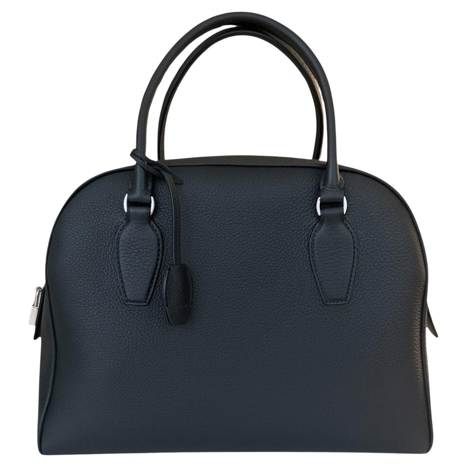 The Row - Sac India 12 en cuir de veau grainé noir