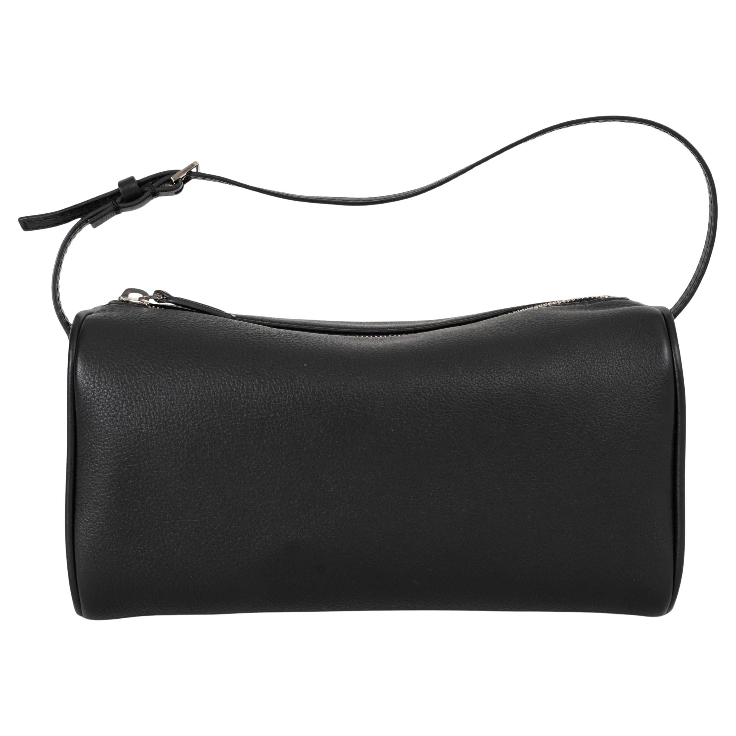 Bolso Pochette '90S' de piel granulada negra de THE ROW