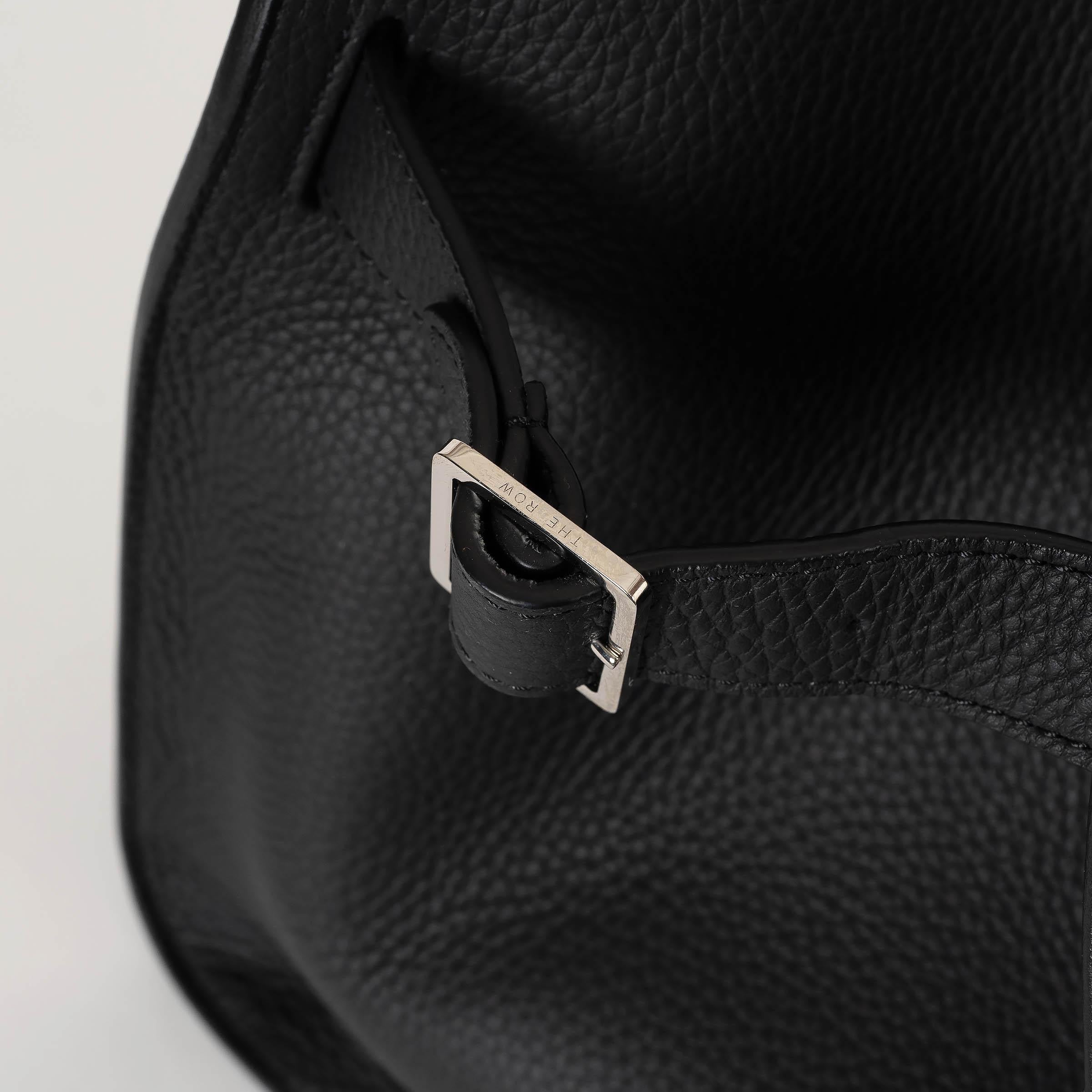 THE ROW black grained leather SOFT MARGAUX 15 Tote Bag For Sale 2