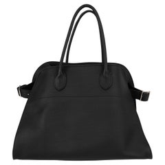 THE ROW Schwarze Tragetasche aus gemasertem Leder SOFT MARGAUX 15