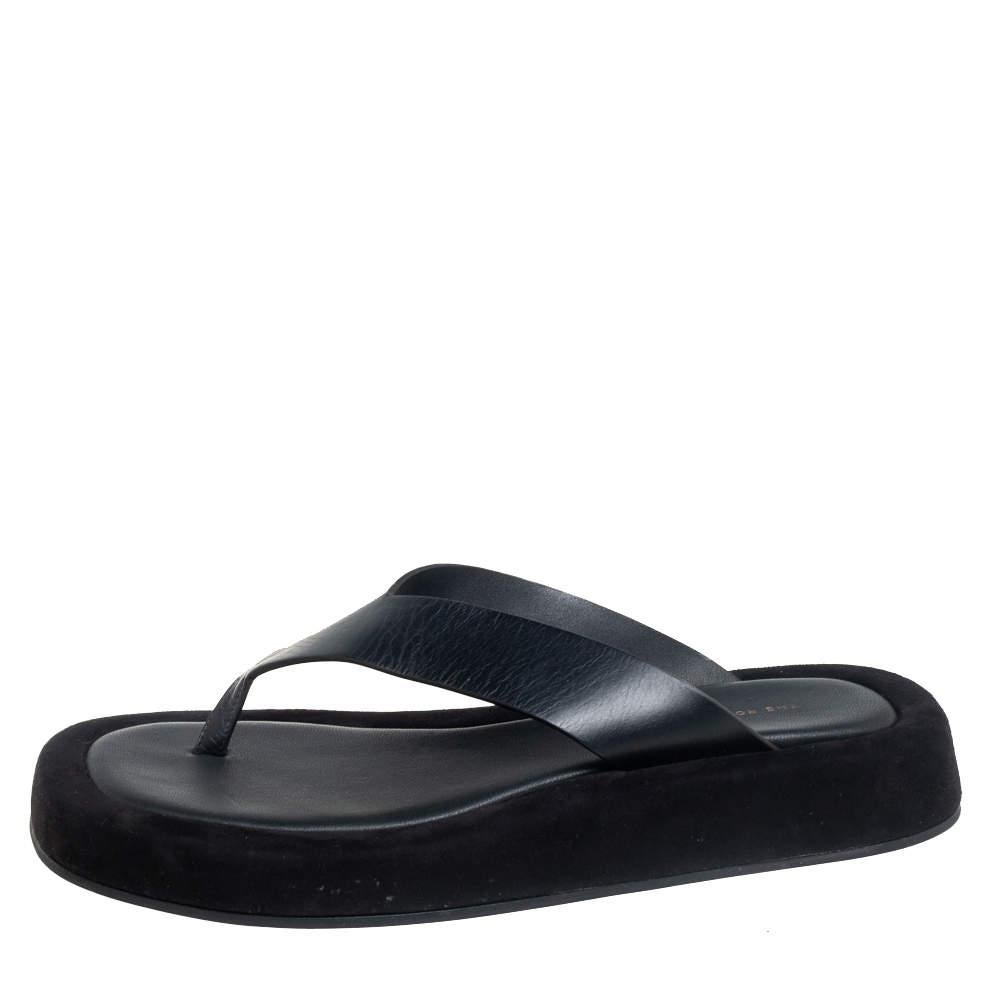 Women's The Row Black Leather Ginza Thong Sandals Size 39 For Sale