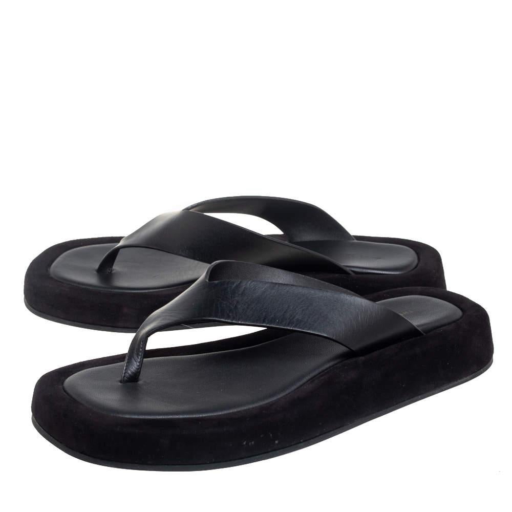 The Row Black Leather Ginza Thong Sandals Size 39 For Sale 1