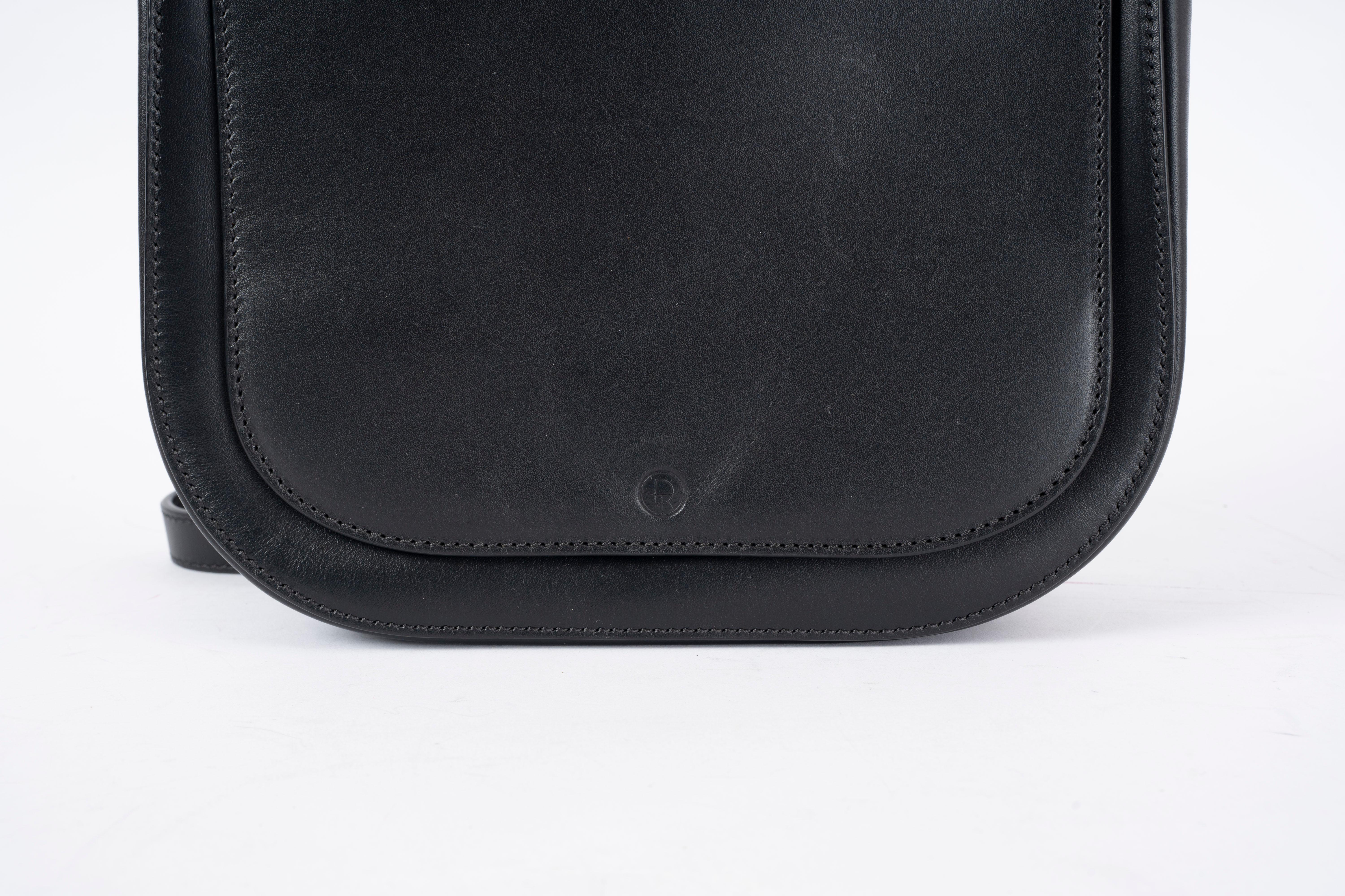 THE ROW black leather HUNTINGTON 7 Crossbody Bag For Sale 1