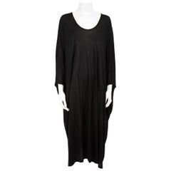 The Row Schwarzes Kleid mit übergroßen Fledermausärmeln Größe L