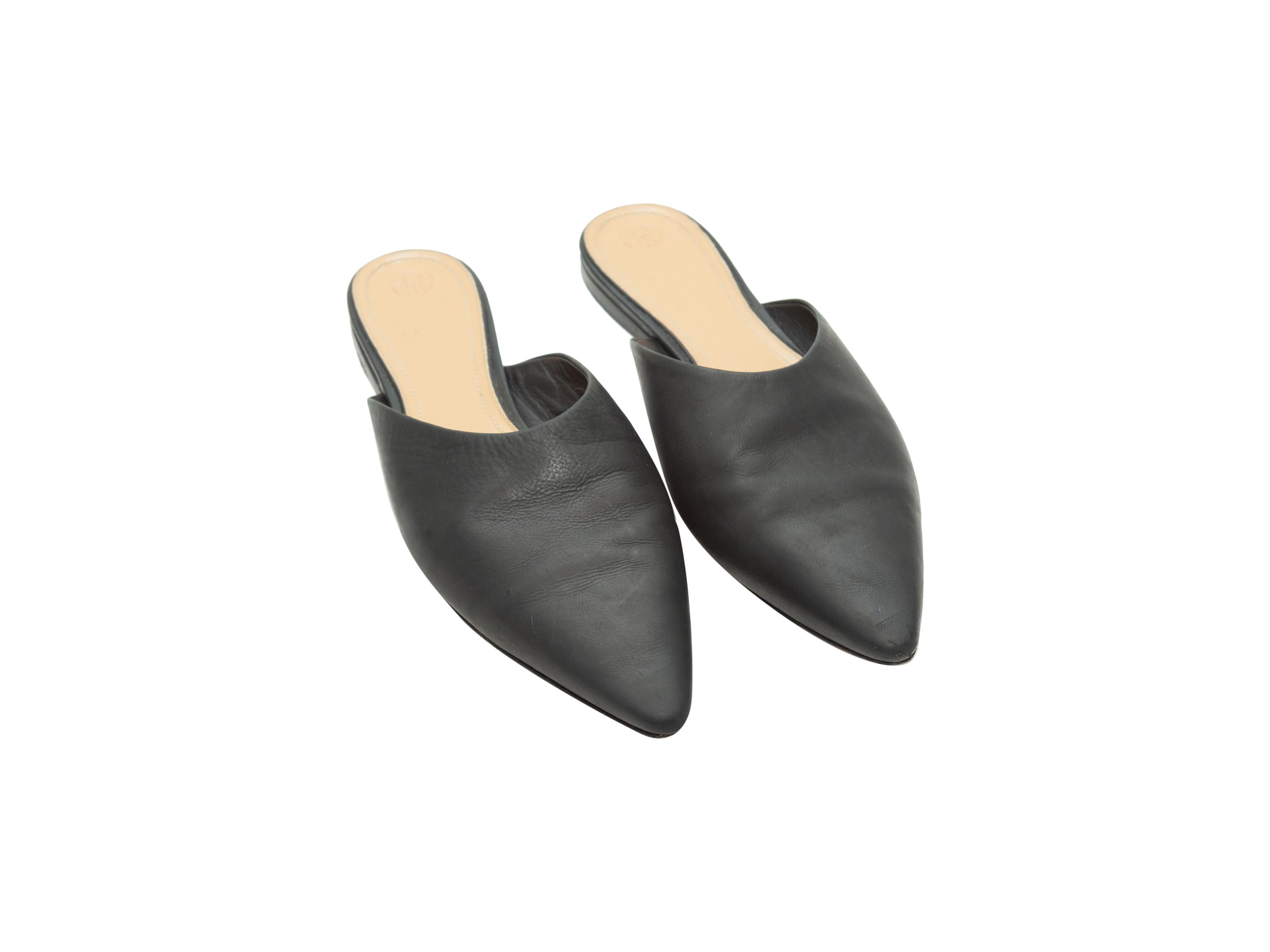 Product details: Black pointed-toe leather mules by The Row. Designer size 38.5.
Condition: Pre-owned. Very good. Scuffing at soles. Light creasing at leather.
Est. Retail $ 995.00