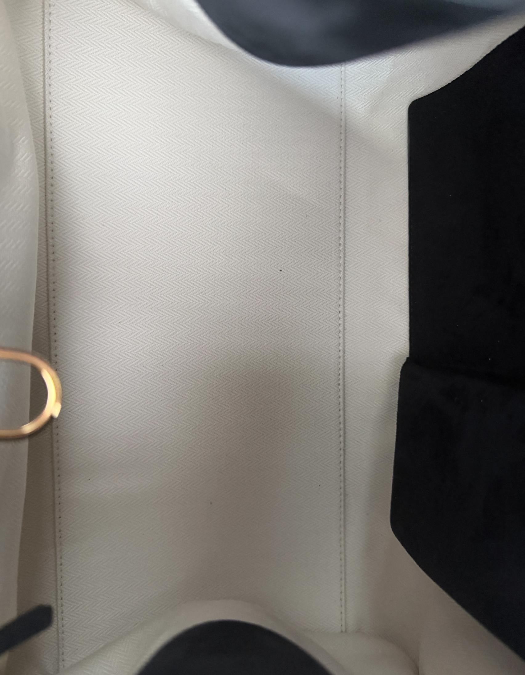 The Row Black Suede Soft Margaux 15 Tote Bag im Angebot 2