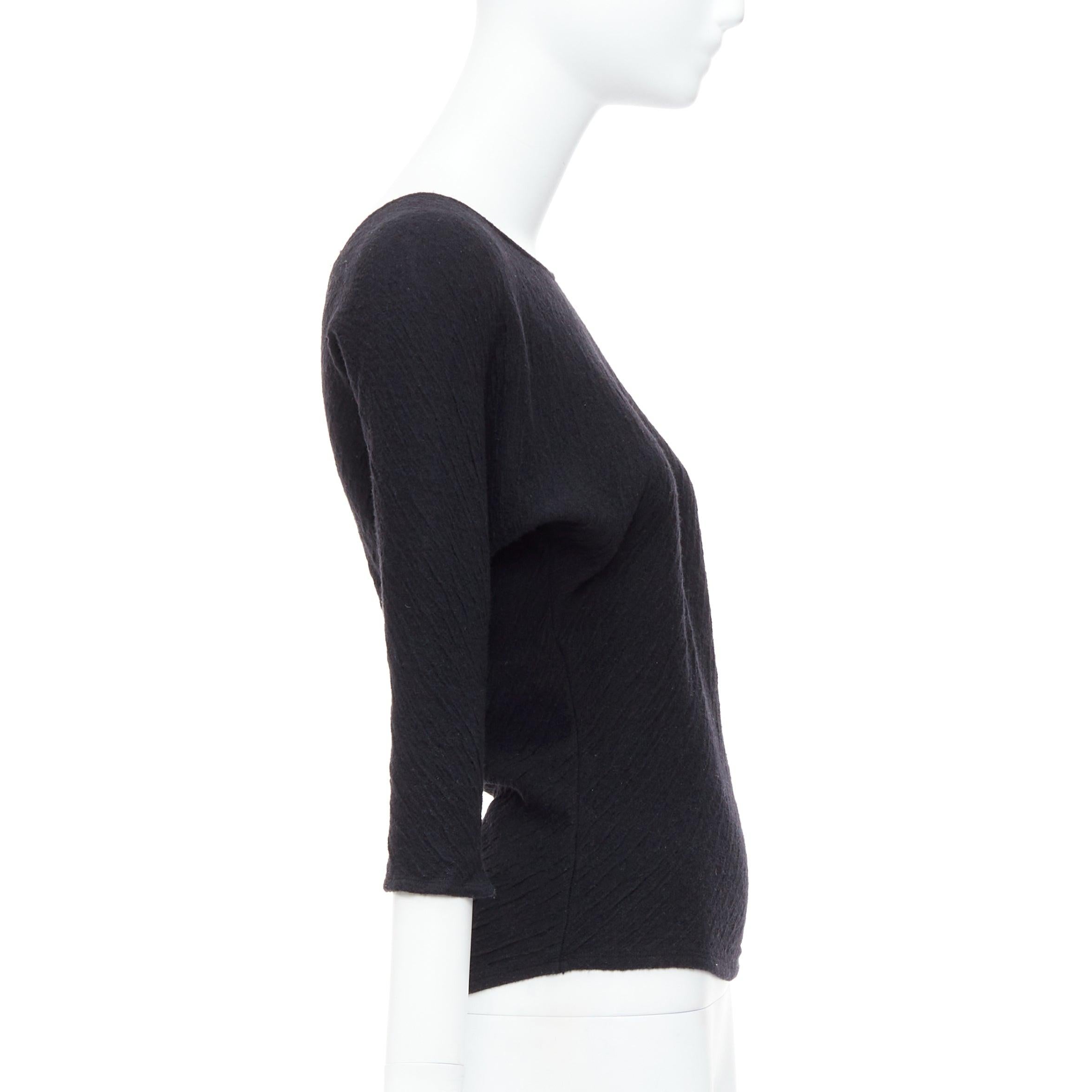 THE ROW black textured bateau neck cropped sleeve pullover top In Fair Condition For Sale In Hong Kong, NT