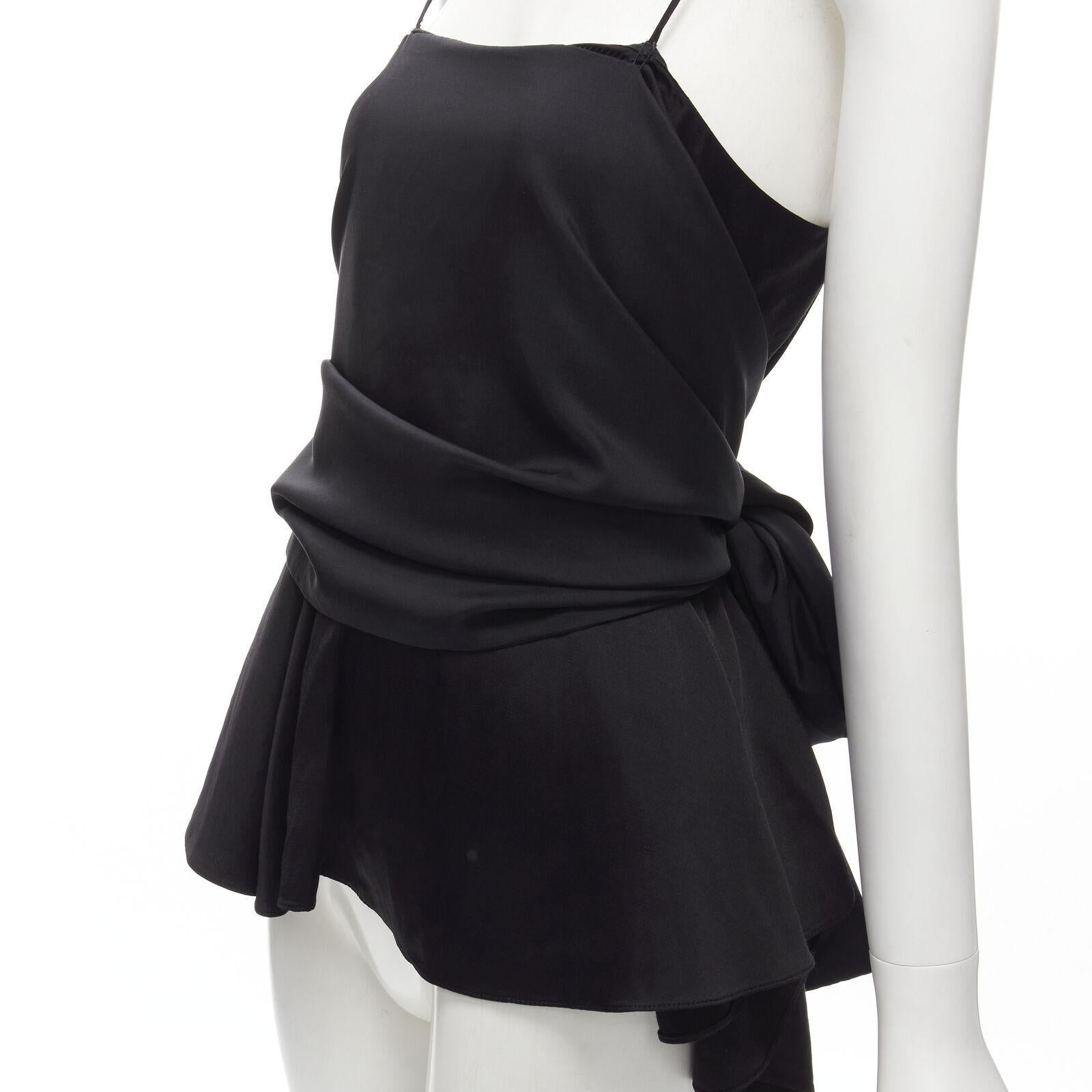 THE ROW black XL bow tie back high low hem spaghetti strap cami tank top US0 XS
Reference: KEDG/A00228
Brand: The Row
Designer: Mary Kate and Ashley Olsen
Material: Viscose, Blend
Color: Black
Pattern: Solid
Closure: Self Tie
Lining: Fabric
Made in: