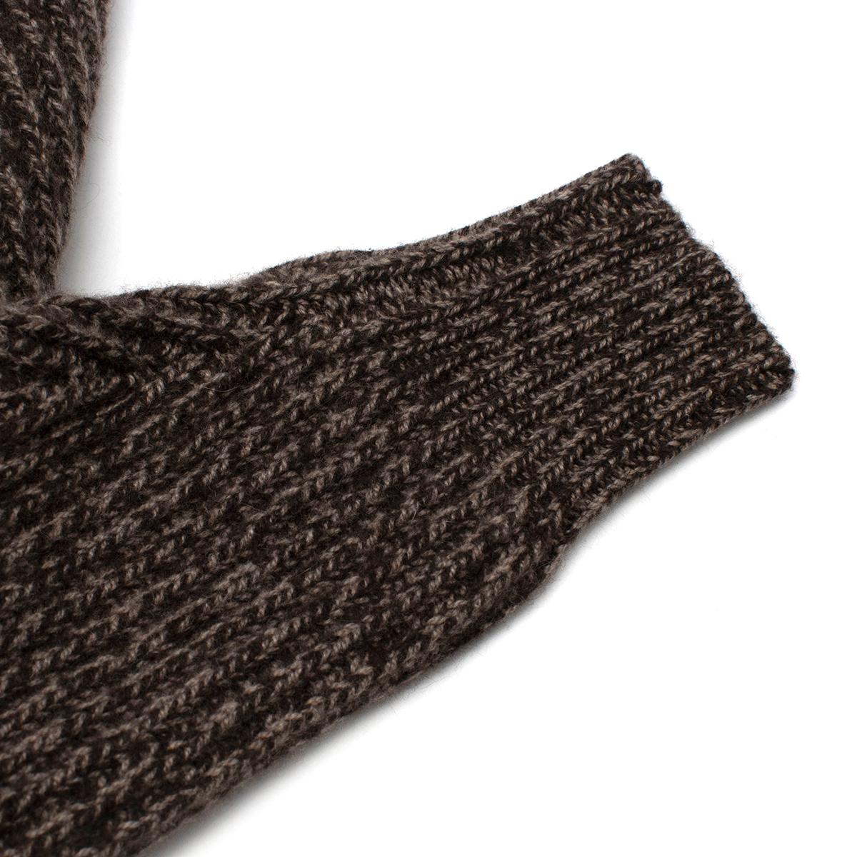 The Row Brown Marl Cashmere Knit Polo Neck Jumper

- Brown melange cashmere marl
- Deep roll neckline
- Long sleeves
- Boxy through the body

Measurements
39cm shoulder to shoulder
64cm sleeve length 
45cm length 

All measurements are taken when