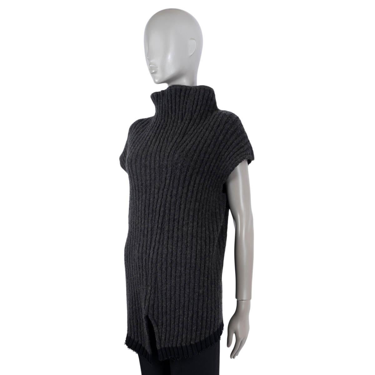 Black THE ROW charcoal cotton 2021 DAMIANO BOUCLE SLEEVELESS TURTLENECK Sweater S For Sale