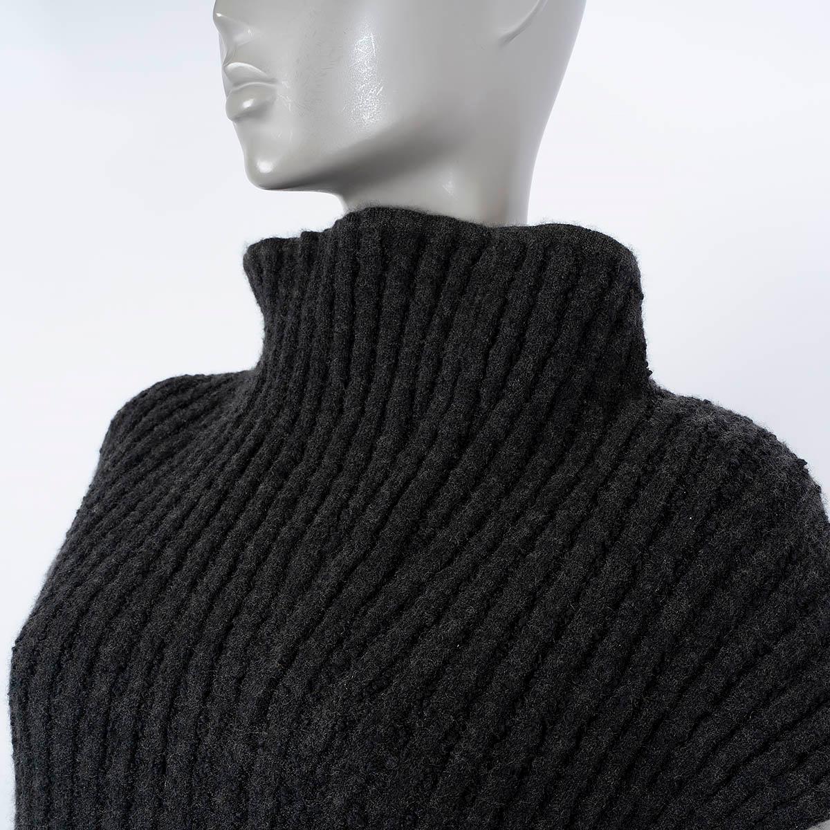 THE ROW, pull à manches longues DAMIANO BOUCLE 2021 en coton anthracite en vente 1