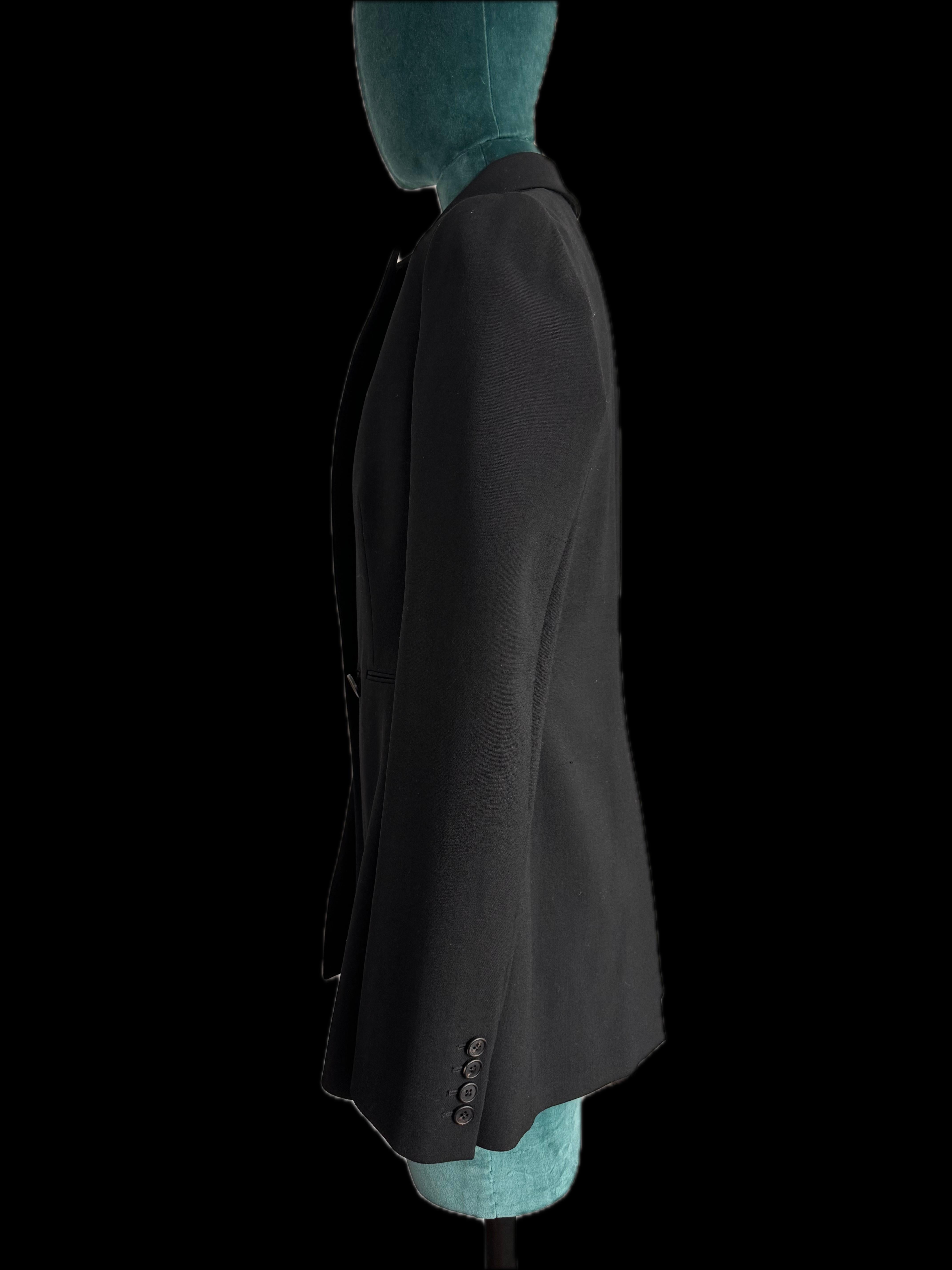 Introducing the epitome of sophistication and timeless elegance: The Row Ciel Jacket in Wool Crepe. Crafted with meticulous attention to detail and designed to perfection, this exquisite jacket is brand new with tags and promises to elevate any