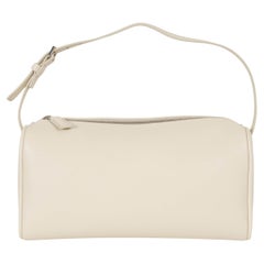 THE ROW cremefarbenes genarbtes Leder '90S Pochette Tasche