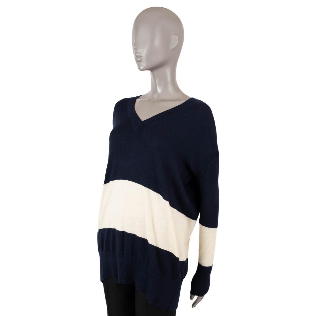 Women's THE ROW cream & navy blue cashmere STRIPED OVERSIZED Sweater M For Sale