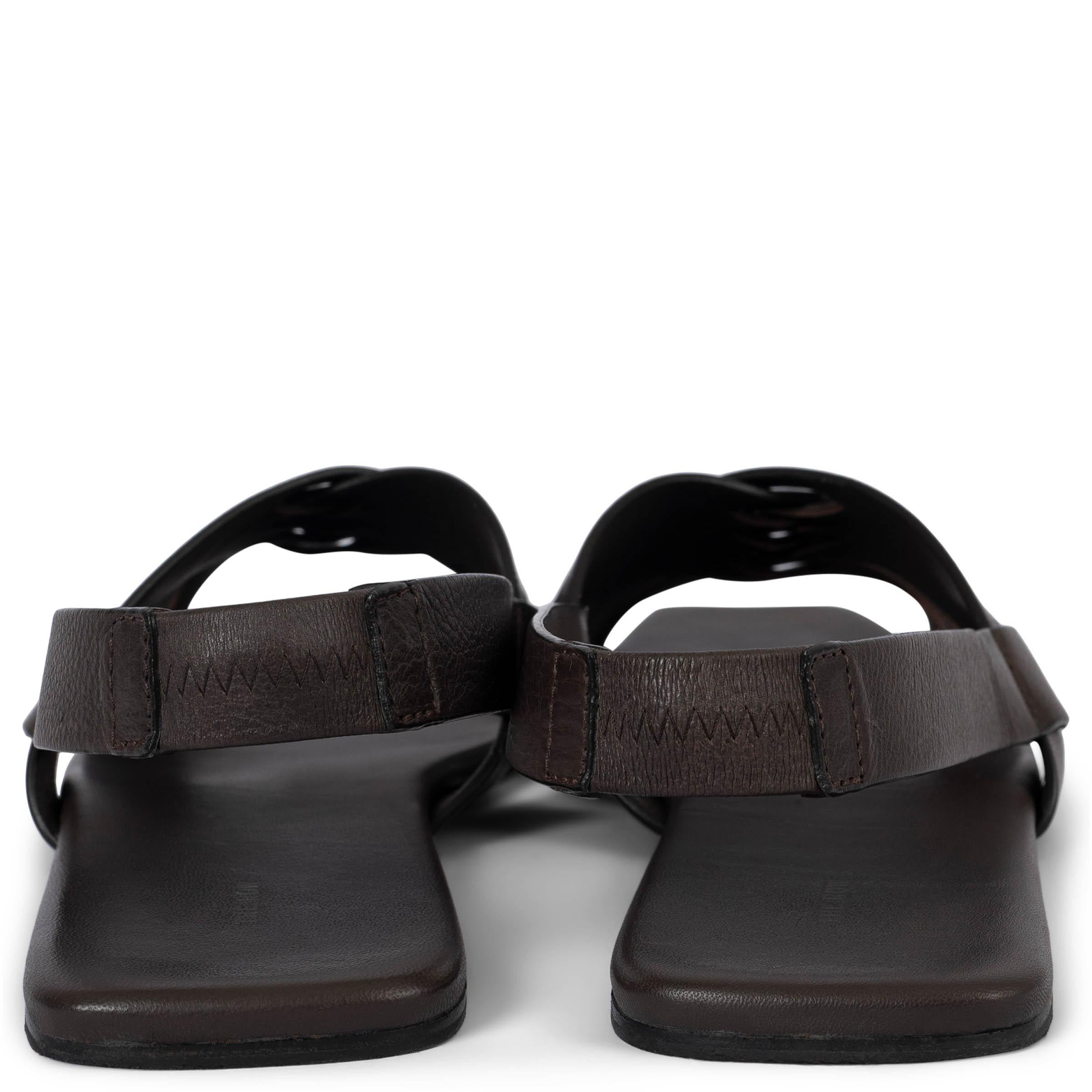 THE ROW dark brown leather 2022 MEERA Flat Sandals Shoes 39.5 In Excellent Condition For Sale In Zürich, CH