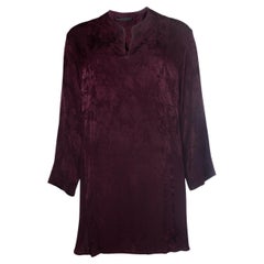 The Row, vestido en Borgoña