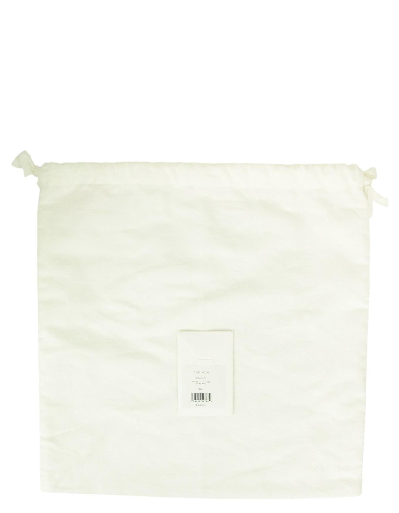 The Row - Sac India 10 en cuir de veau grainé ivoire avec bandoulière en vente 4