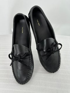 Mocassins en cuir Lucca de The Row, en cuir souple grainé noir 37