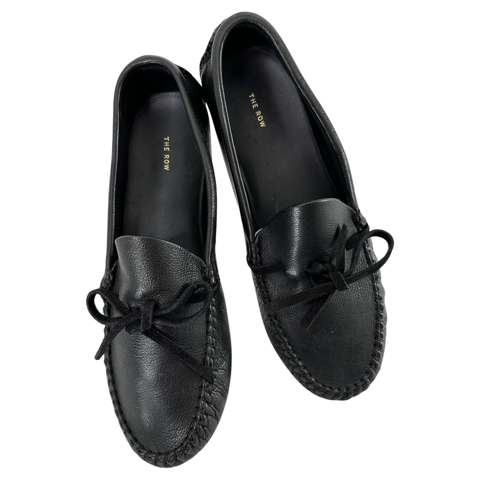 Mocassini in pelle The Row Lucca in pelle nera a grana morbida 37