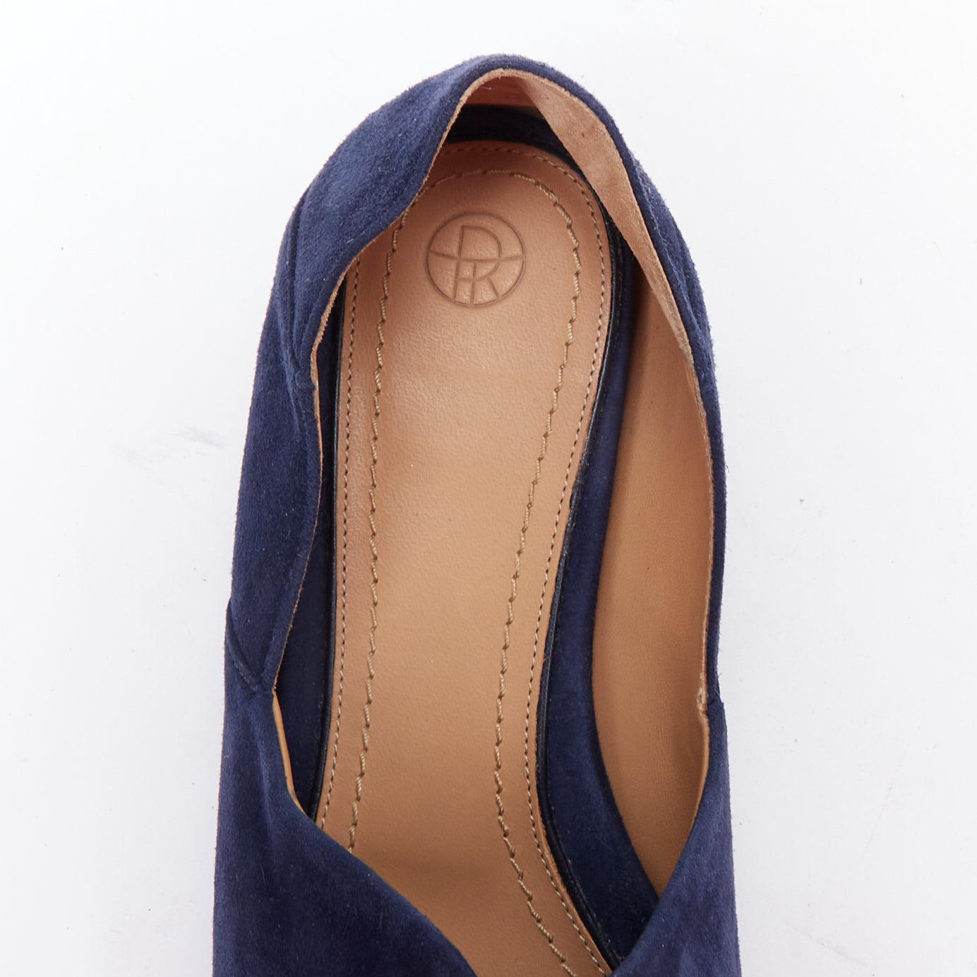 The Row Mocassins Noelle en daim bleu marine à talon compensé EU38 en vente 4
