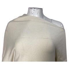 Le pull à épaules dénudées « The Row » en coton crème