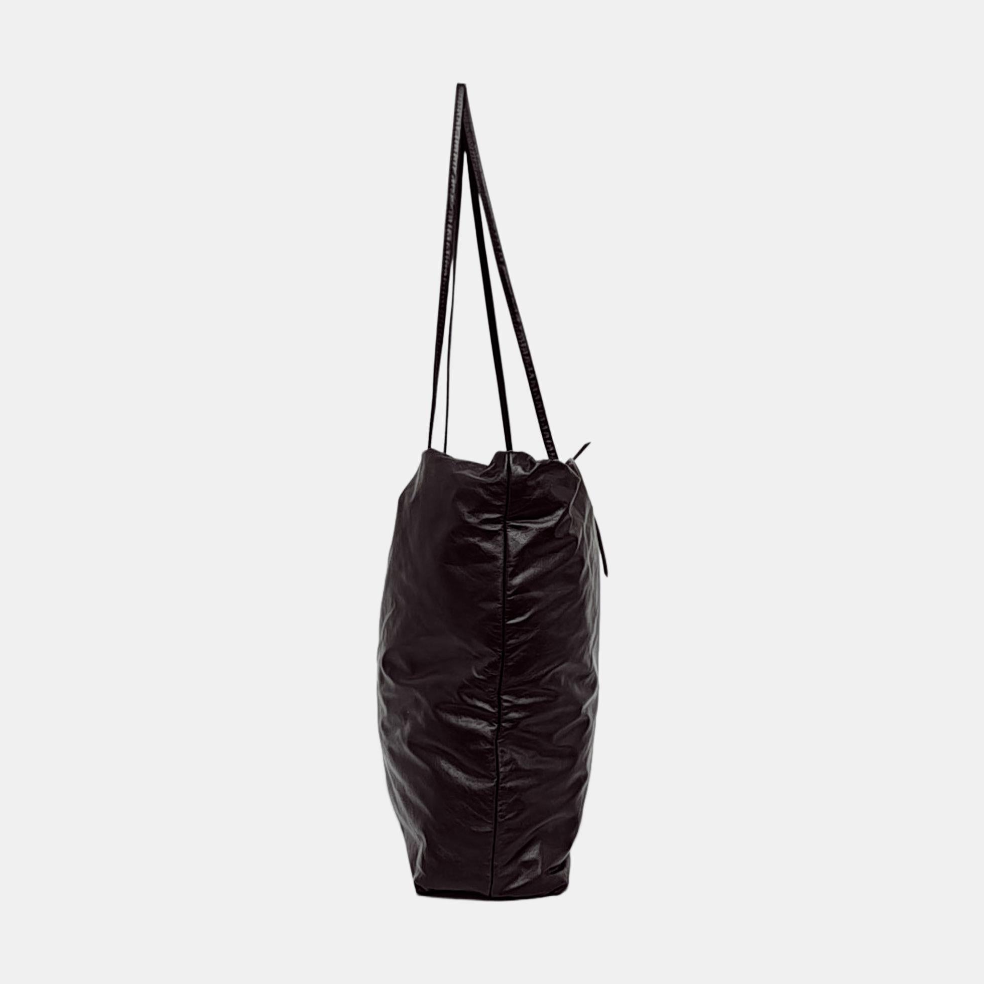 The Row Pim Tote Dunkelbraunes Kalbsleder (Schwarz) im Angebot