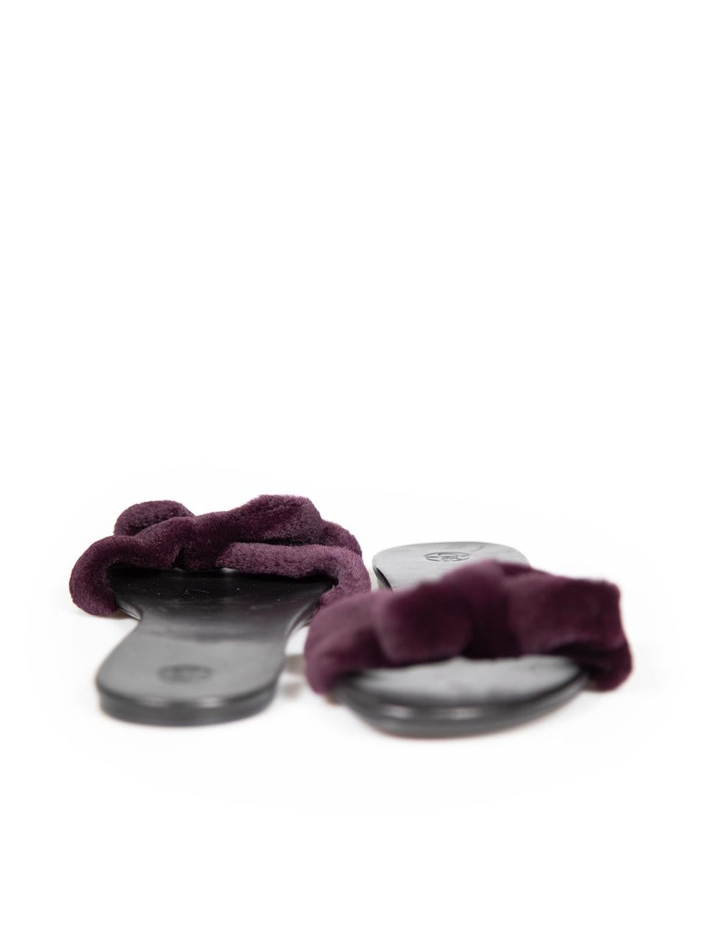 The Row Purple Mink Fur Hollie Slides Size IT 39 In Excellent Condition For Sale In London, GB