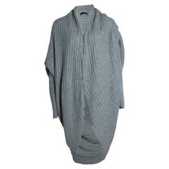 The Row, gerippte graue Strickjacke