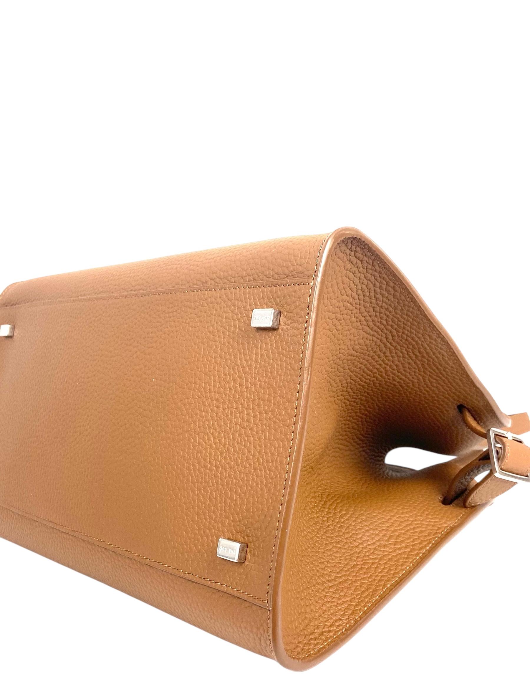 The Row Rubber Ans Genarbtes Kalbsleder Soft Margaux 12 Tasche Damen im Angebot