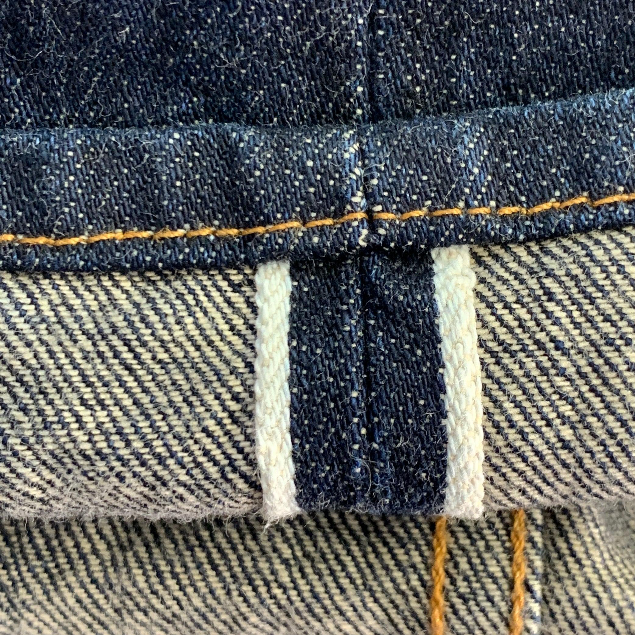 THE ROW Size 12 Blue Indigo Cotton Twill Contrast Stitch Tapered Selvedge Jeans en venta 1