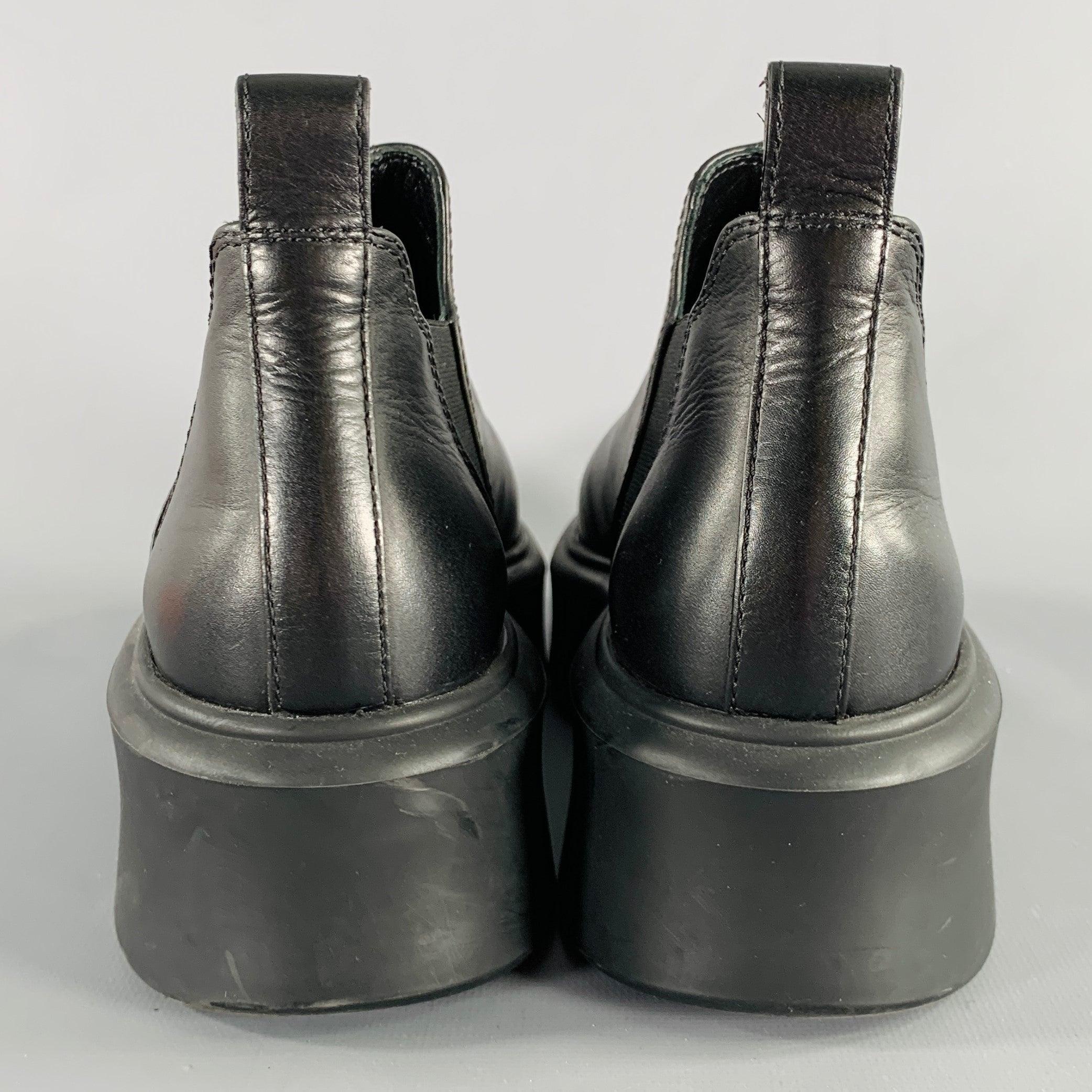 THE ROW Größe 7,5 Schwarze Chelsea-Stiefel aus Leder Plateau aus Leder im Zustand „Hervorragend“ im Angebot in San Francisco, CA