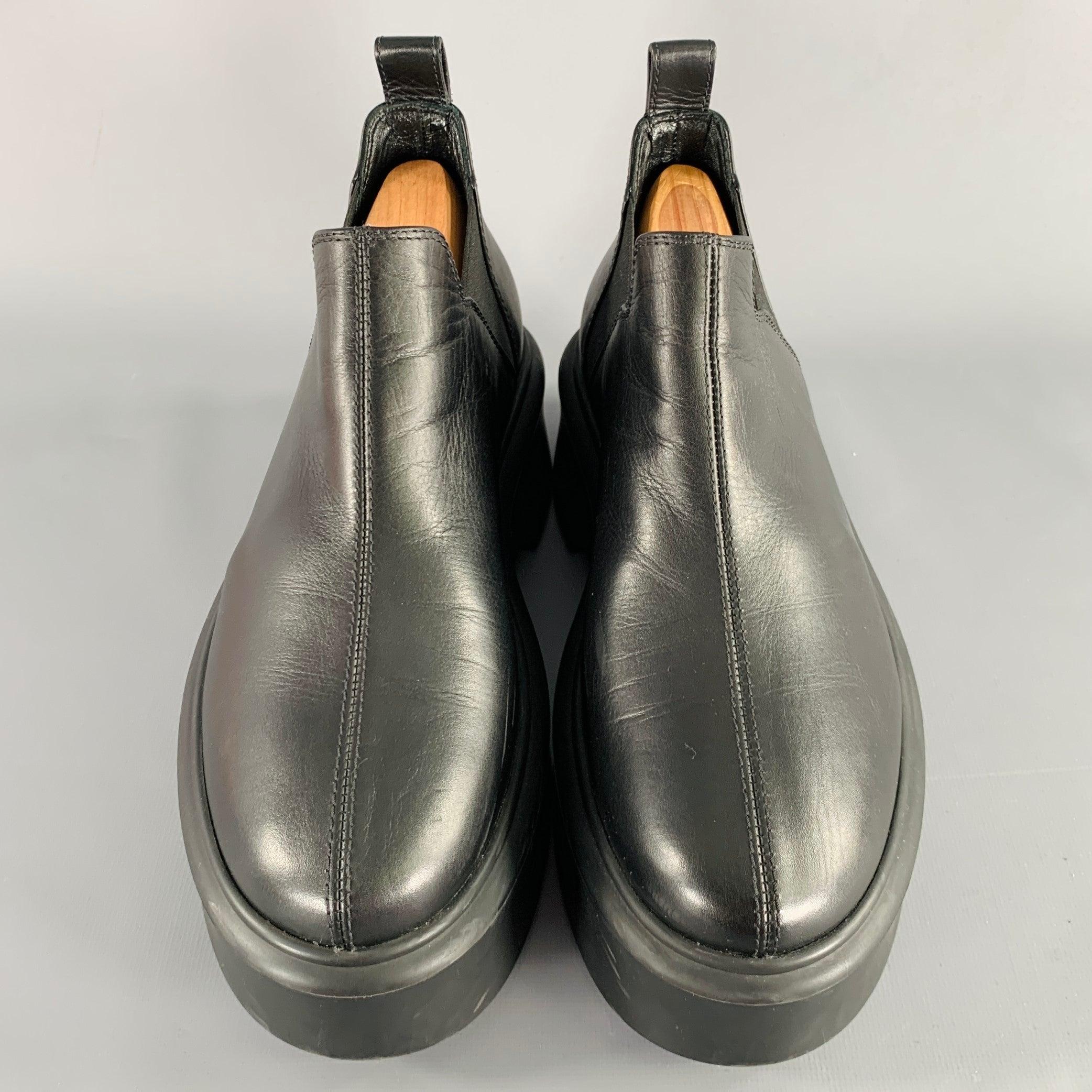 THE ROW Größe 7,5 Schwarze Chelsea-Stiefel aus Leder Plateau aus Leder Damen im Angebot