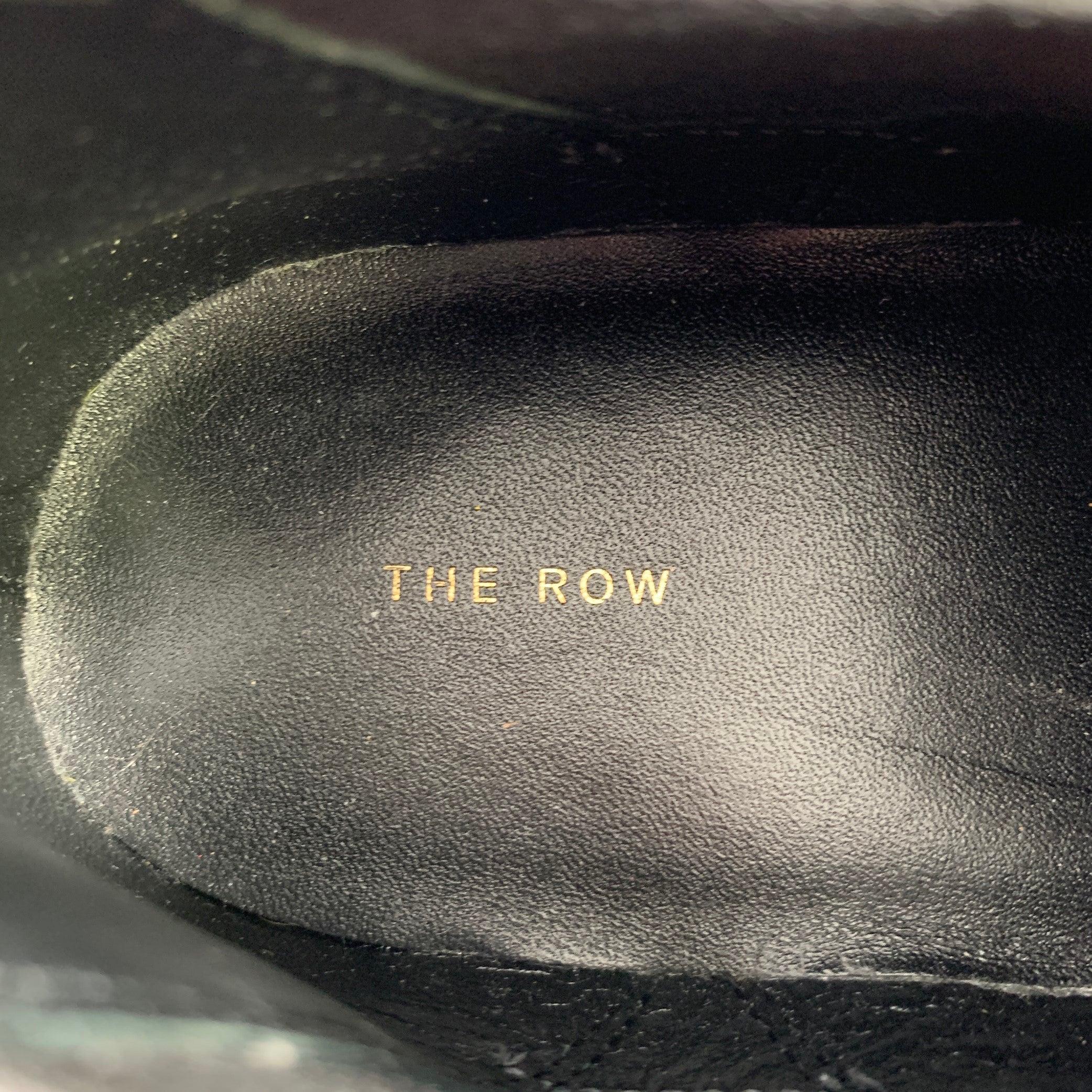 THE ROW Größe 7,5 Schwarze Chelsea-Stiefel aus Leder Plateau aus Leder im Angebot 3