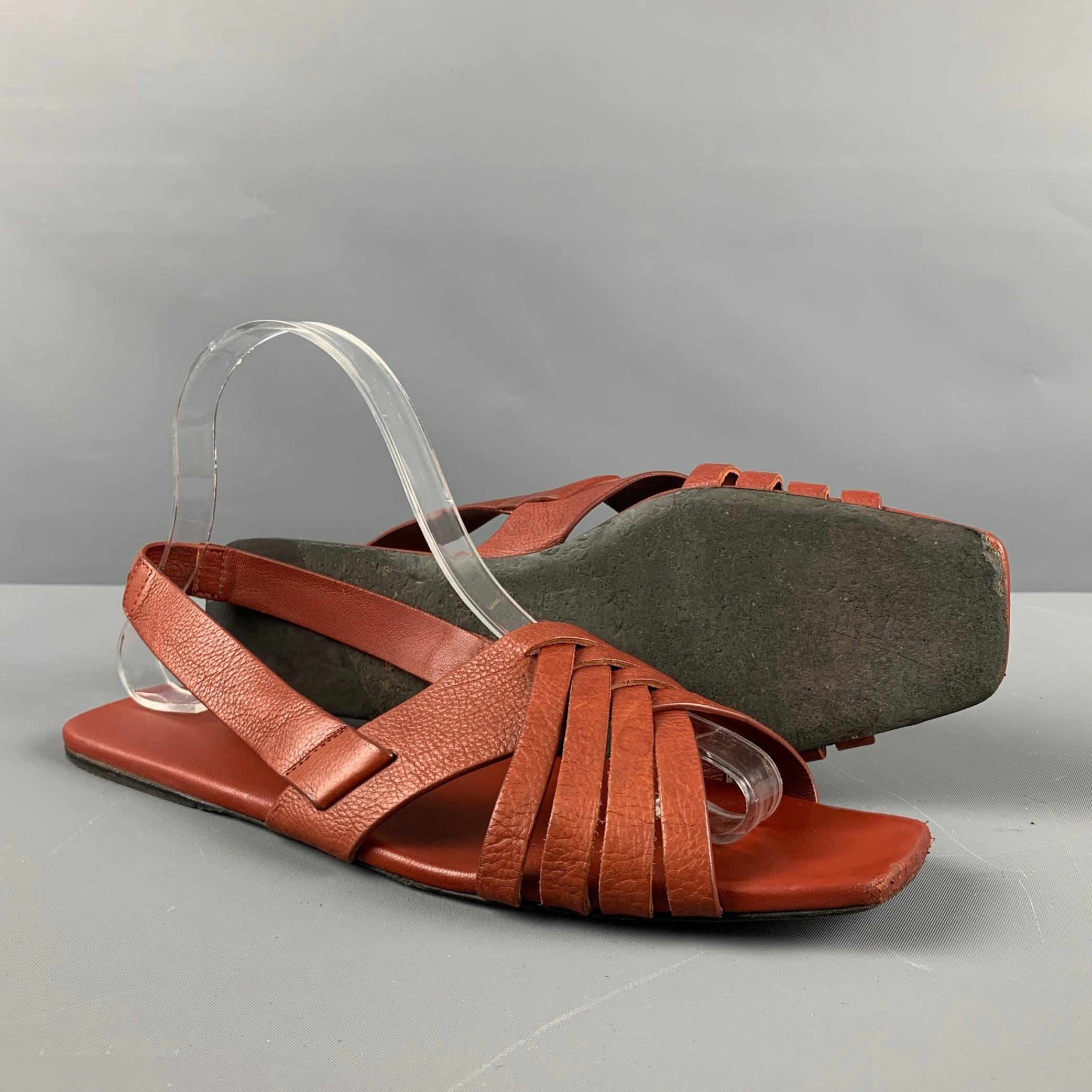 THE ROW Size 8 Brown Leather Flat Sandals For Sale 1