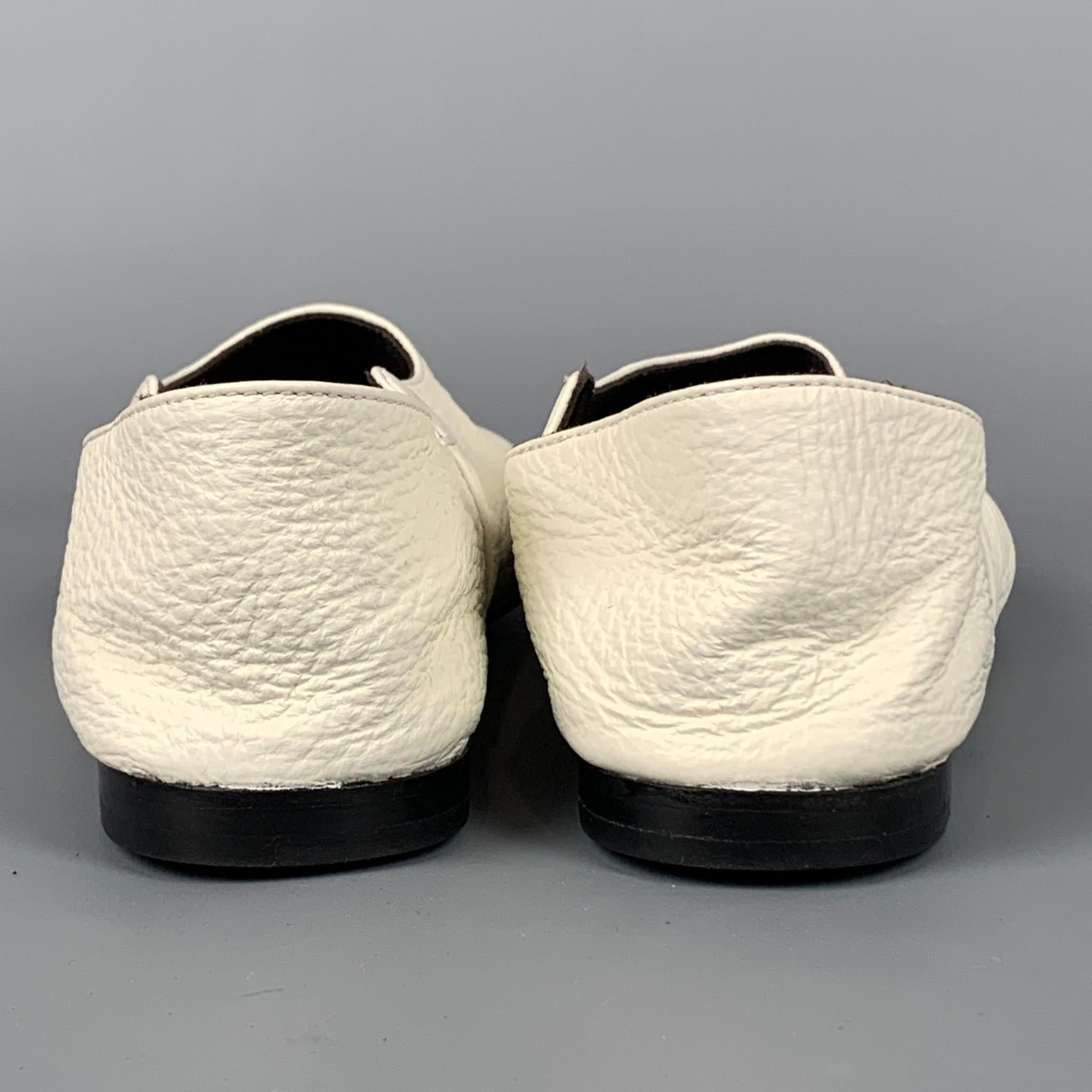 Women's THE ROW Size 8.5 White Leather Pebble Grain Collapsible Back Flats