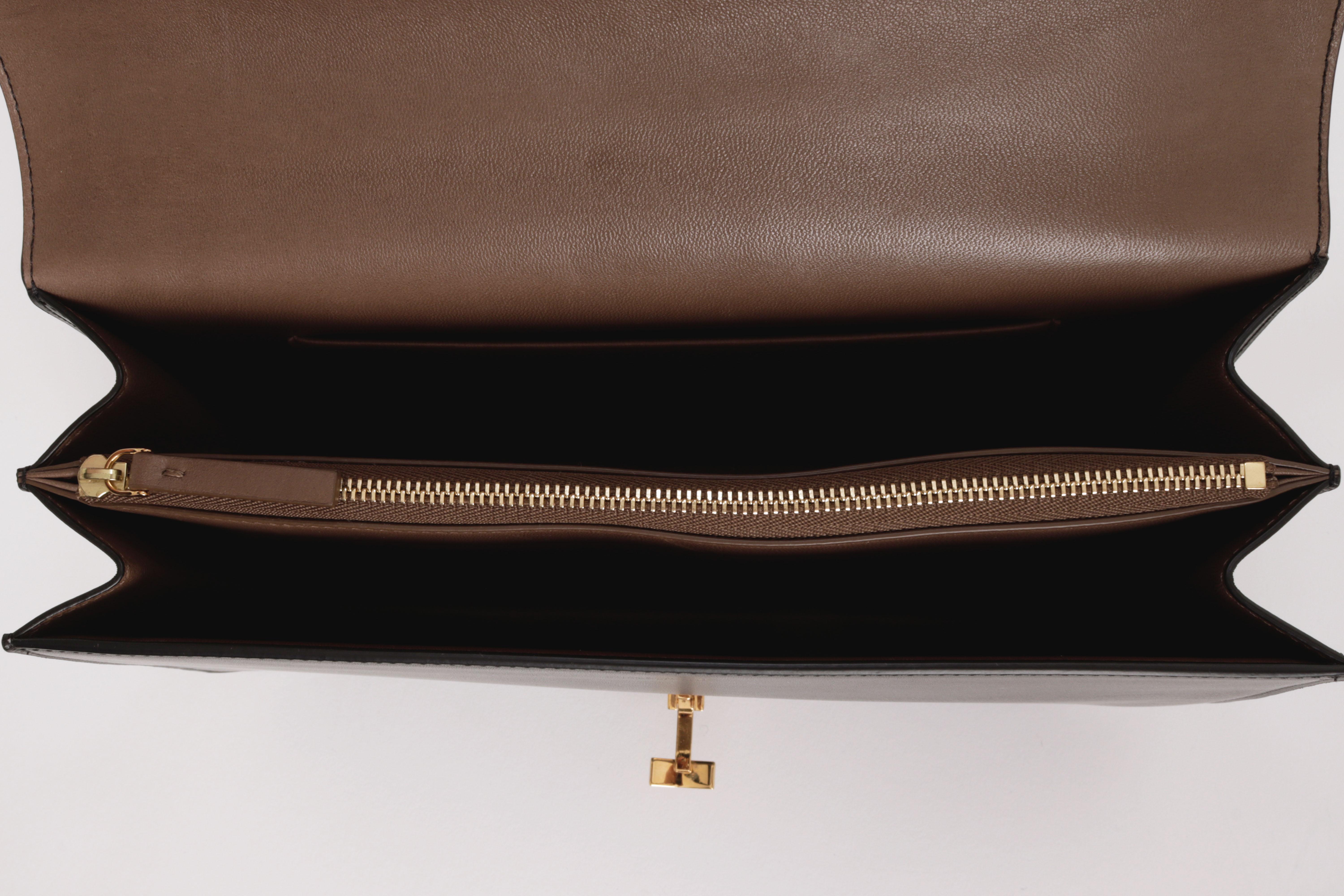 Borsa The Row Sofia 11.75 in pelle di vitello nera con hardware dorato e sacchetto di polvere e carta d'autore in vendita 2