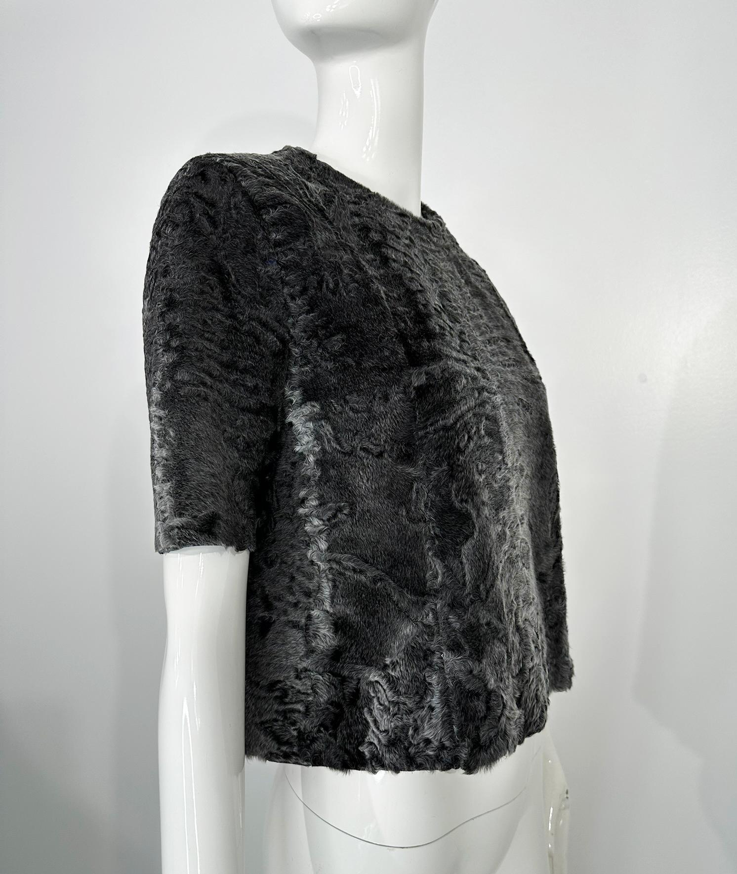 The Row Telleck Top Grey Persian Lamb Short Sleeve Pull On Silk Lined Top 36 (Schwarz) im Angebot